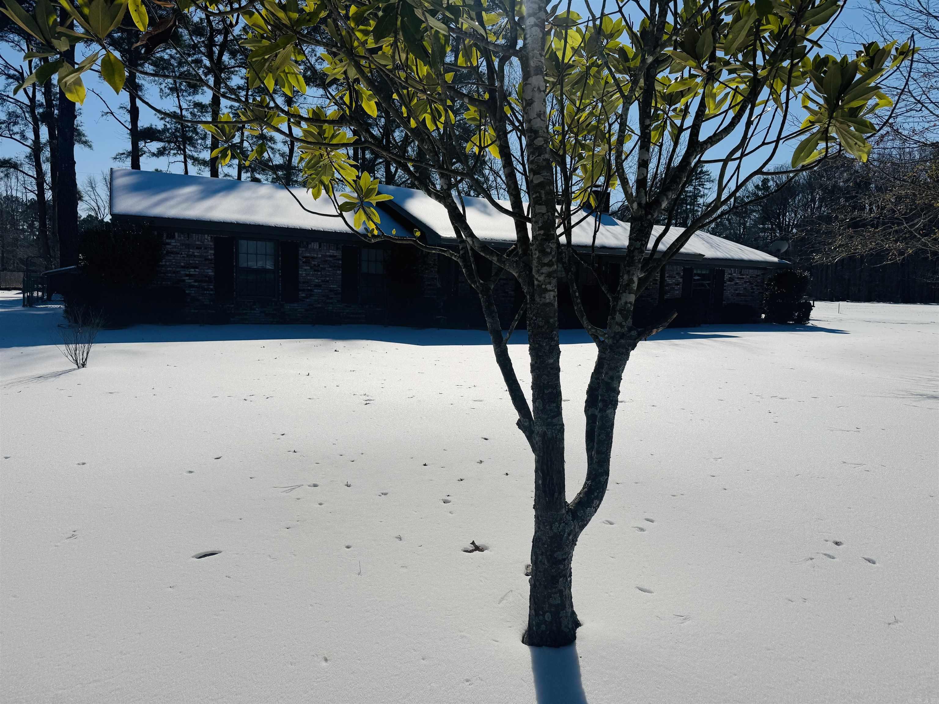 TOWN & COUNTRY ADD - Residential