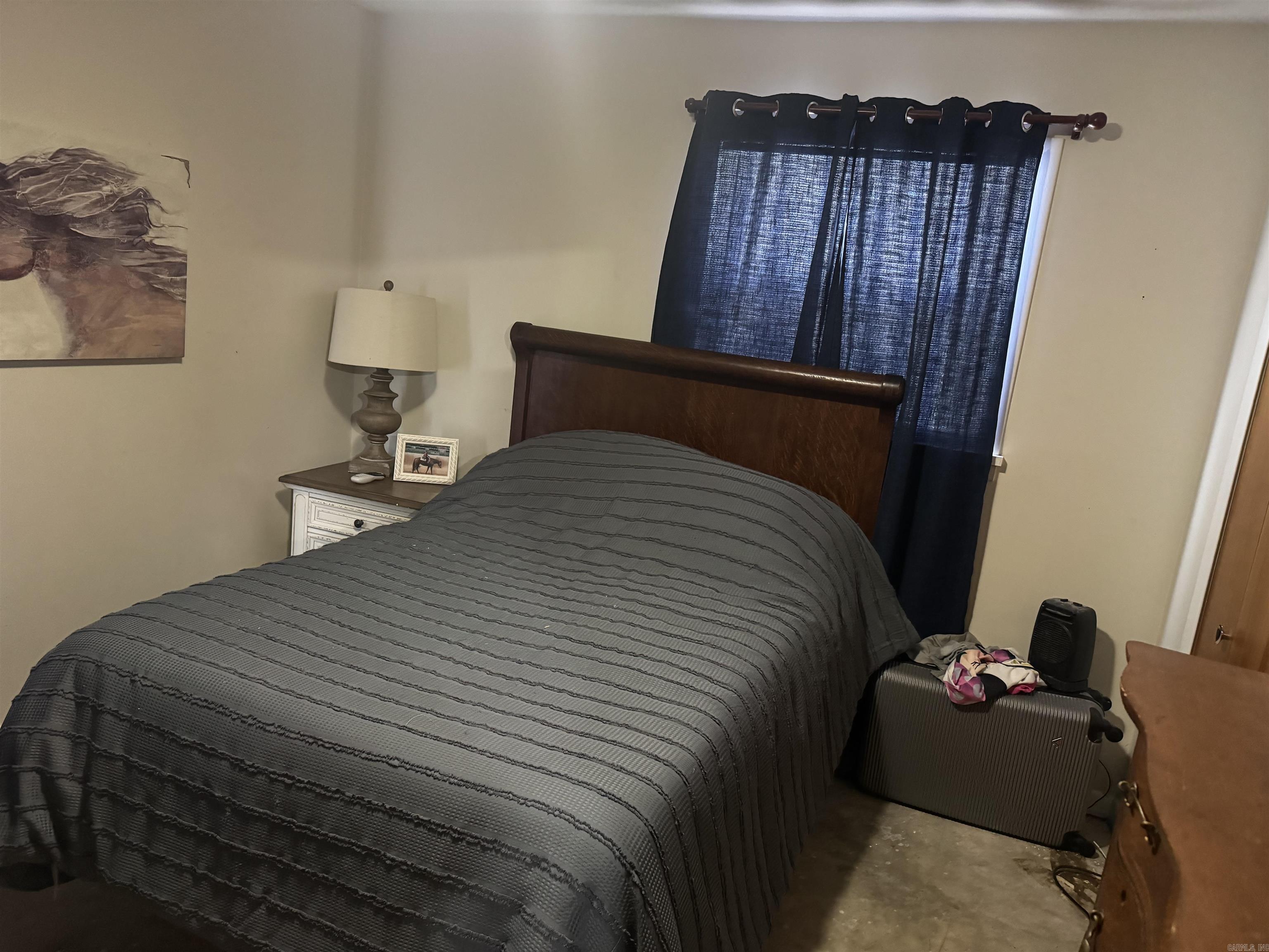 TOWN & COUNTRY ADD - Residential