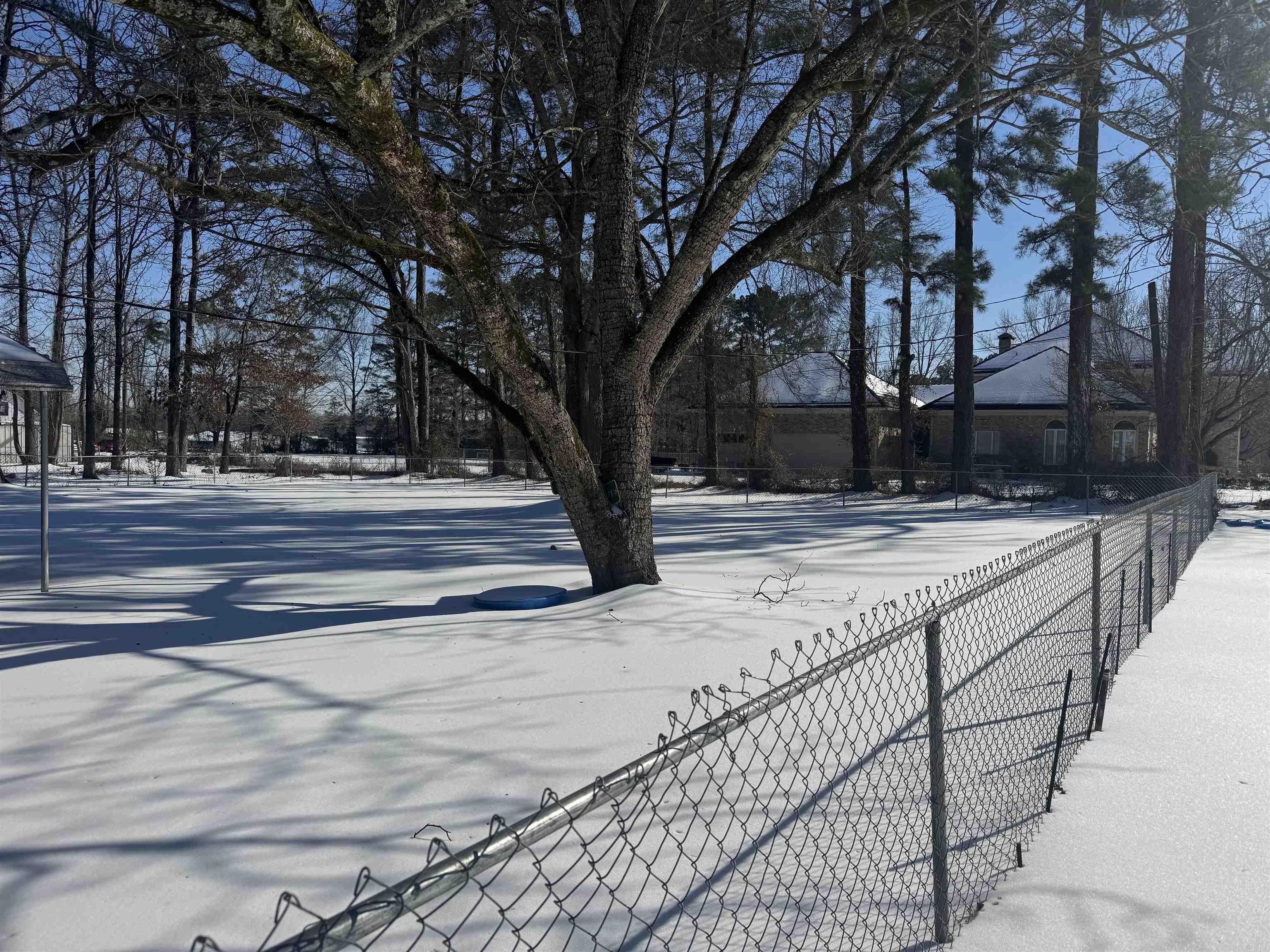 TOWN & COUNTRY ADD - Residential