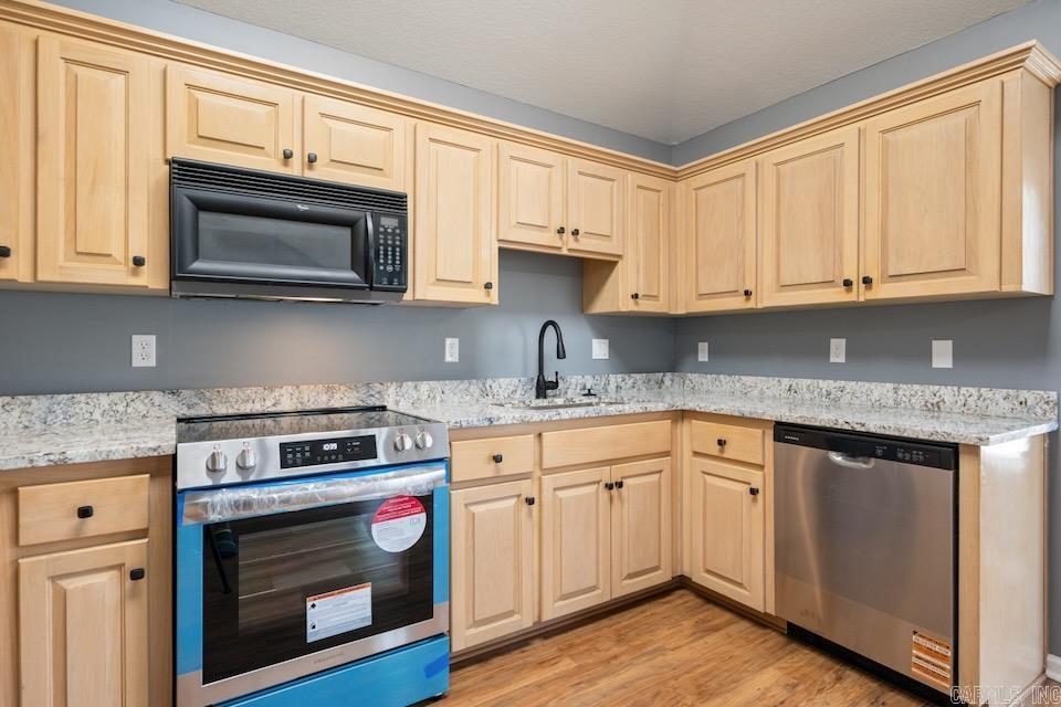 BARRETT'S - Residential