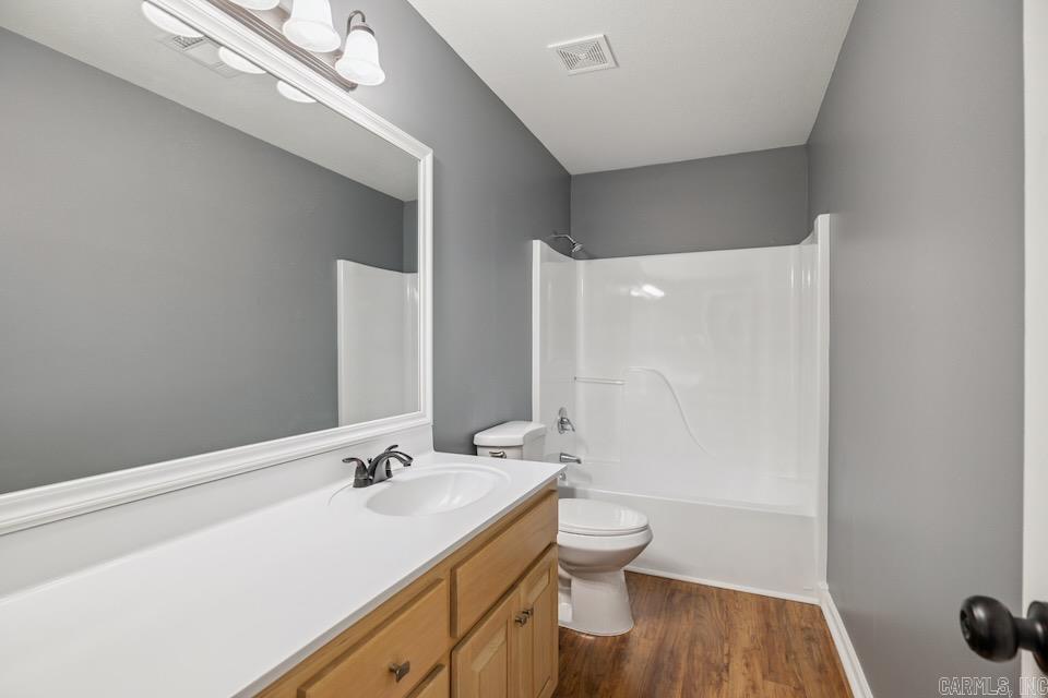 BARRETT'S - Residential