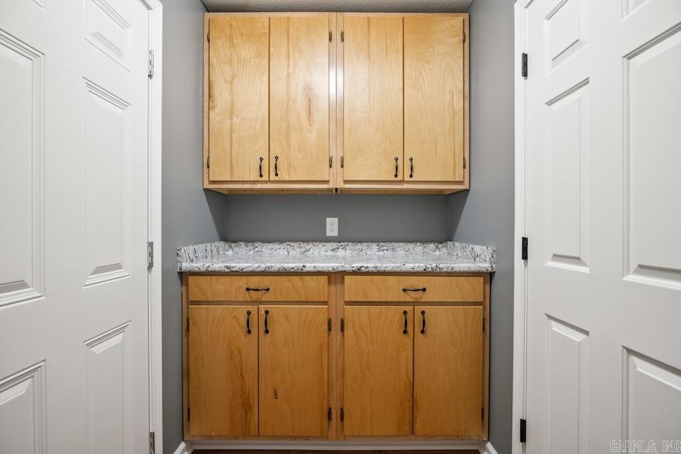 BARRETT'S - Residential