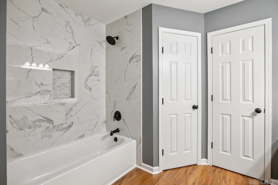 BARRETT'S - Residential