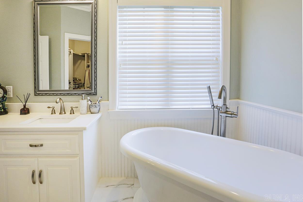 BELLA ROSA - Residential