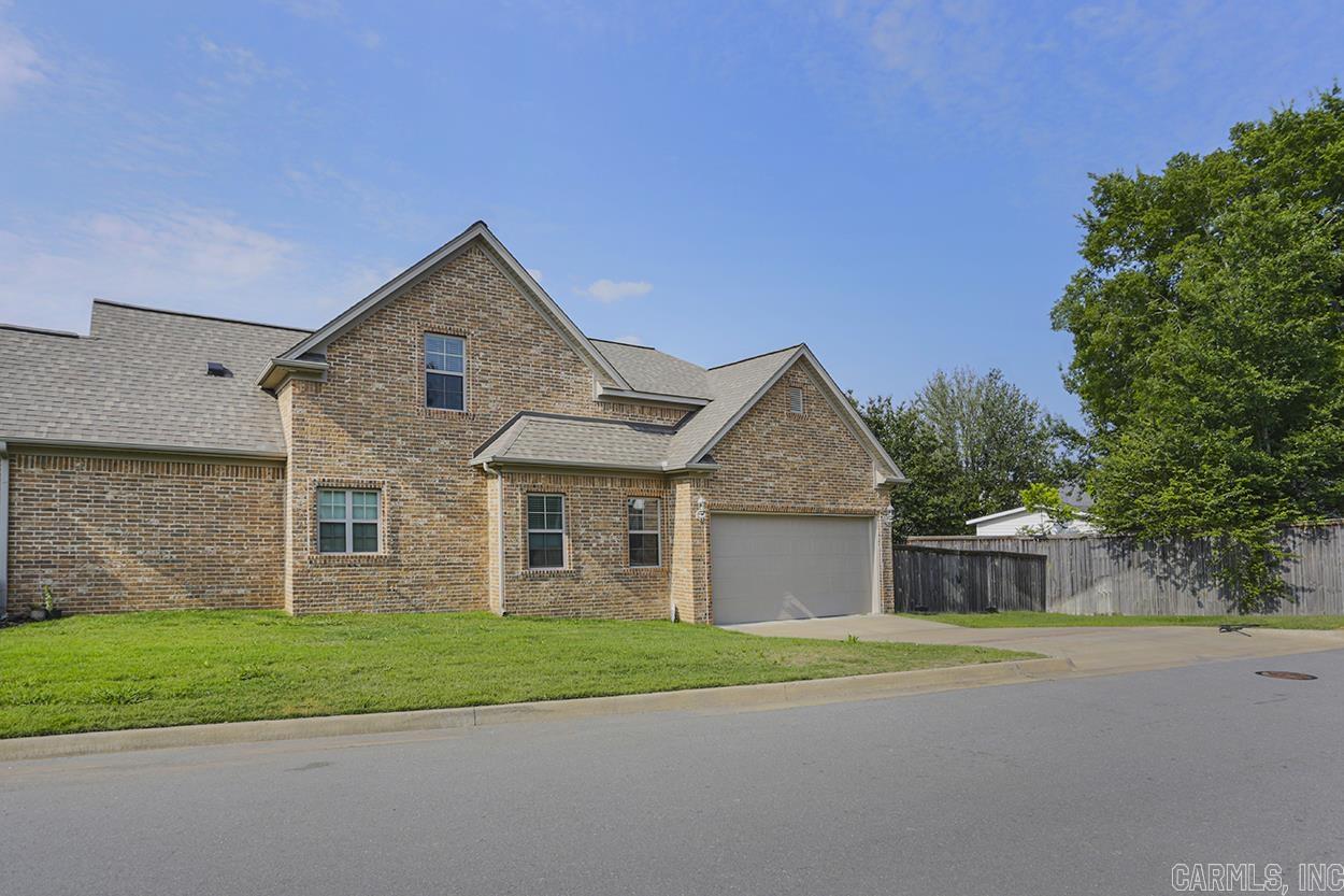 BELLA ROSA - Residential