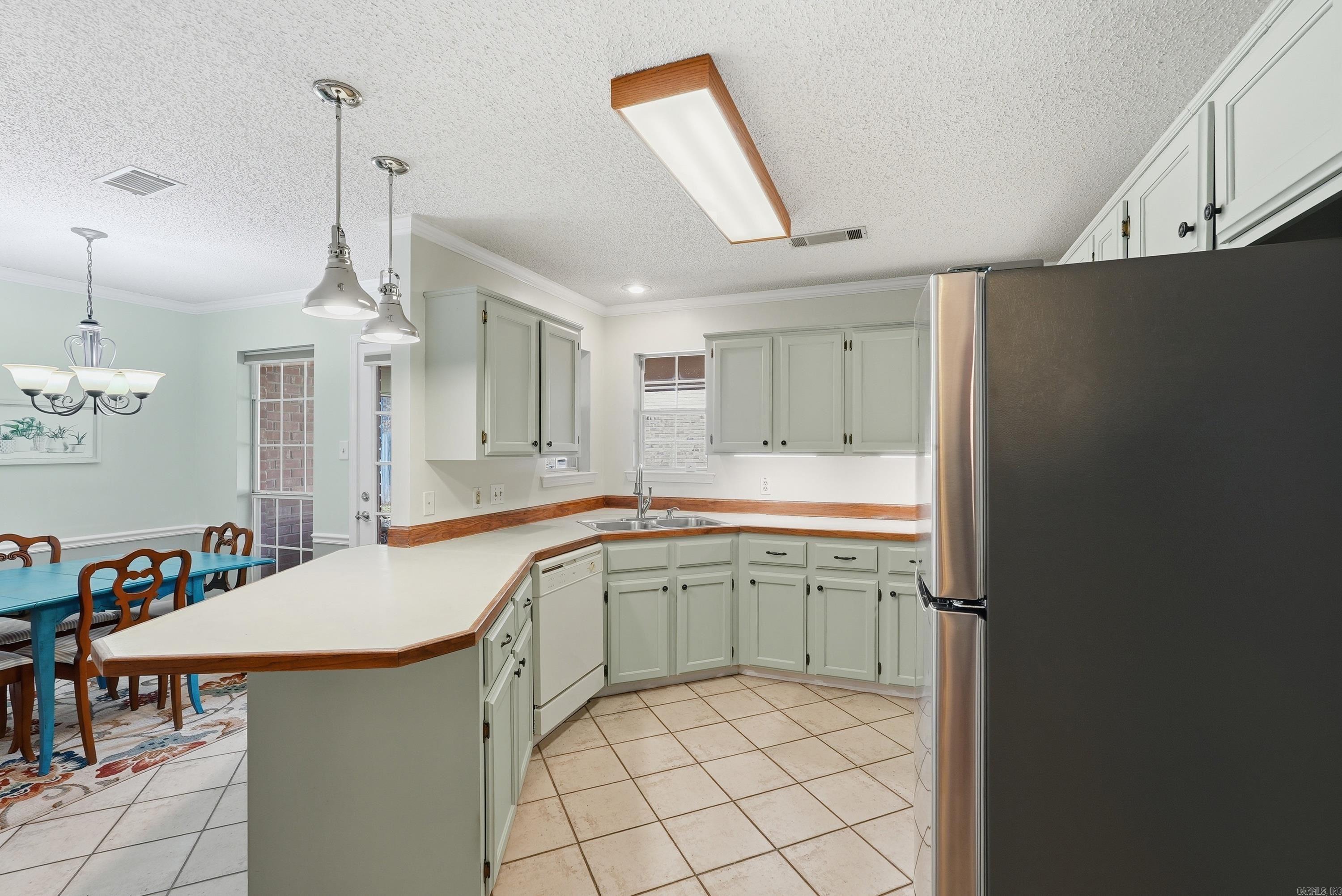 WHITNEY WOODS - Residential