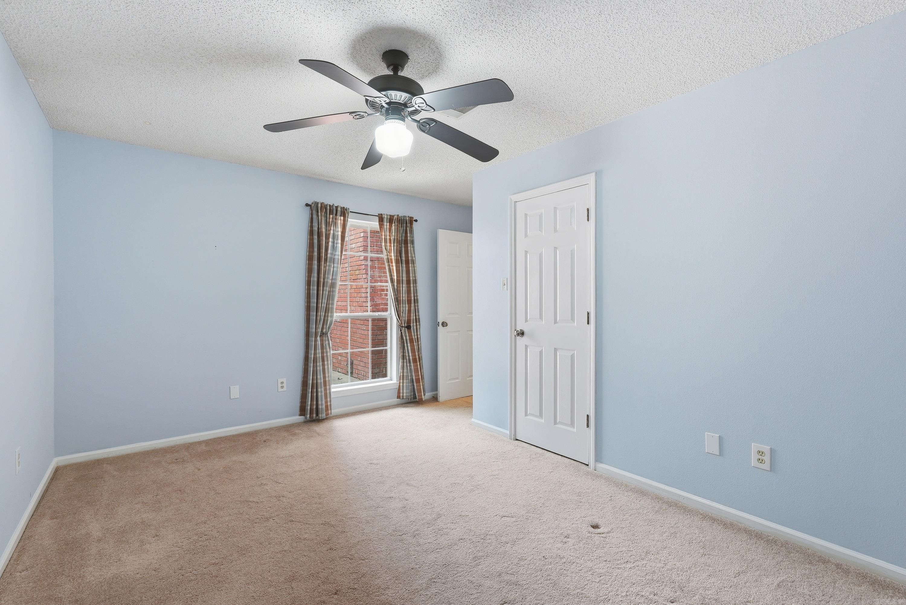 WHITNEY WOODS - Residential