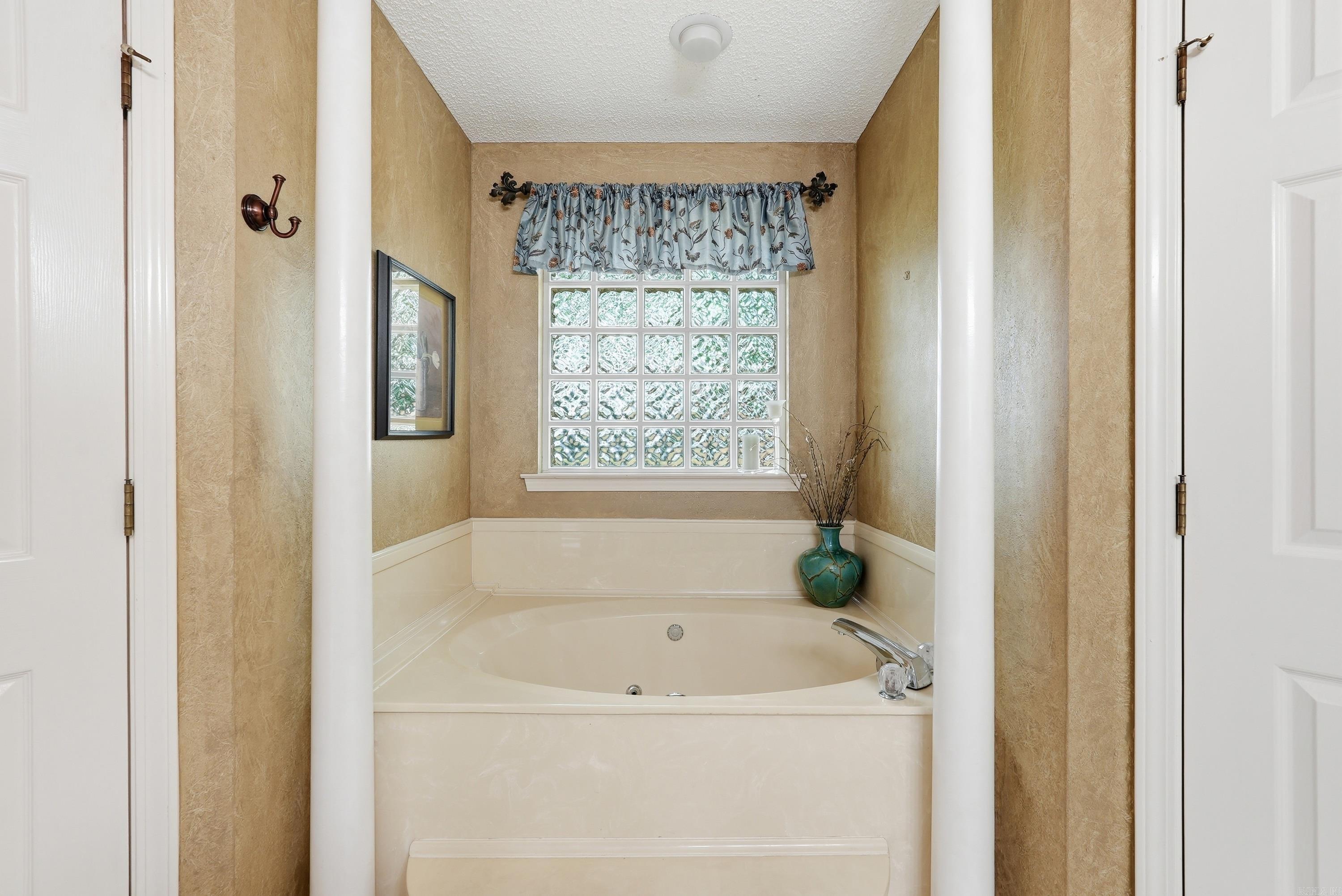 WHITNEY WOODS - Residential