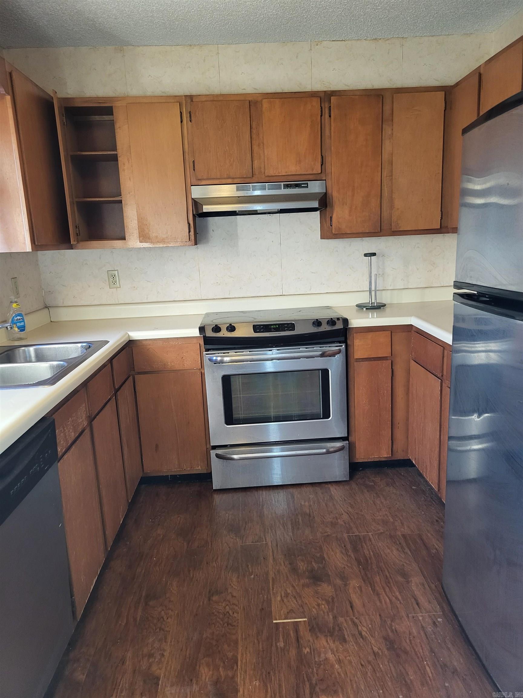 TREEHILL PARK - Residential