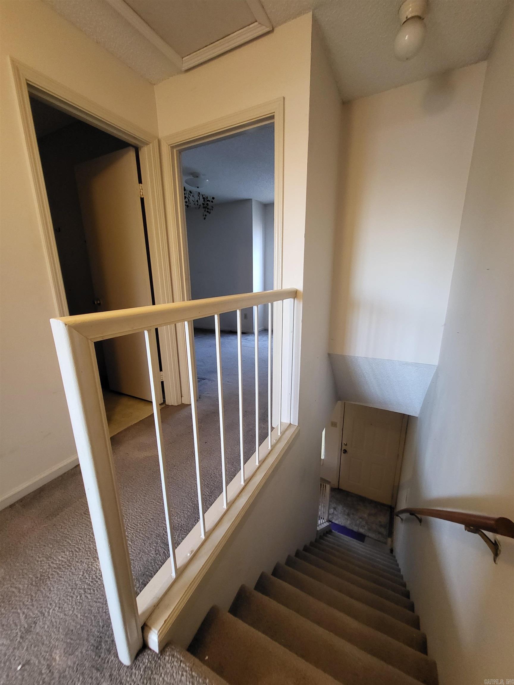 TREEHILL PARK - Residential