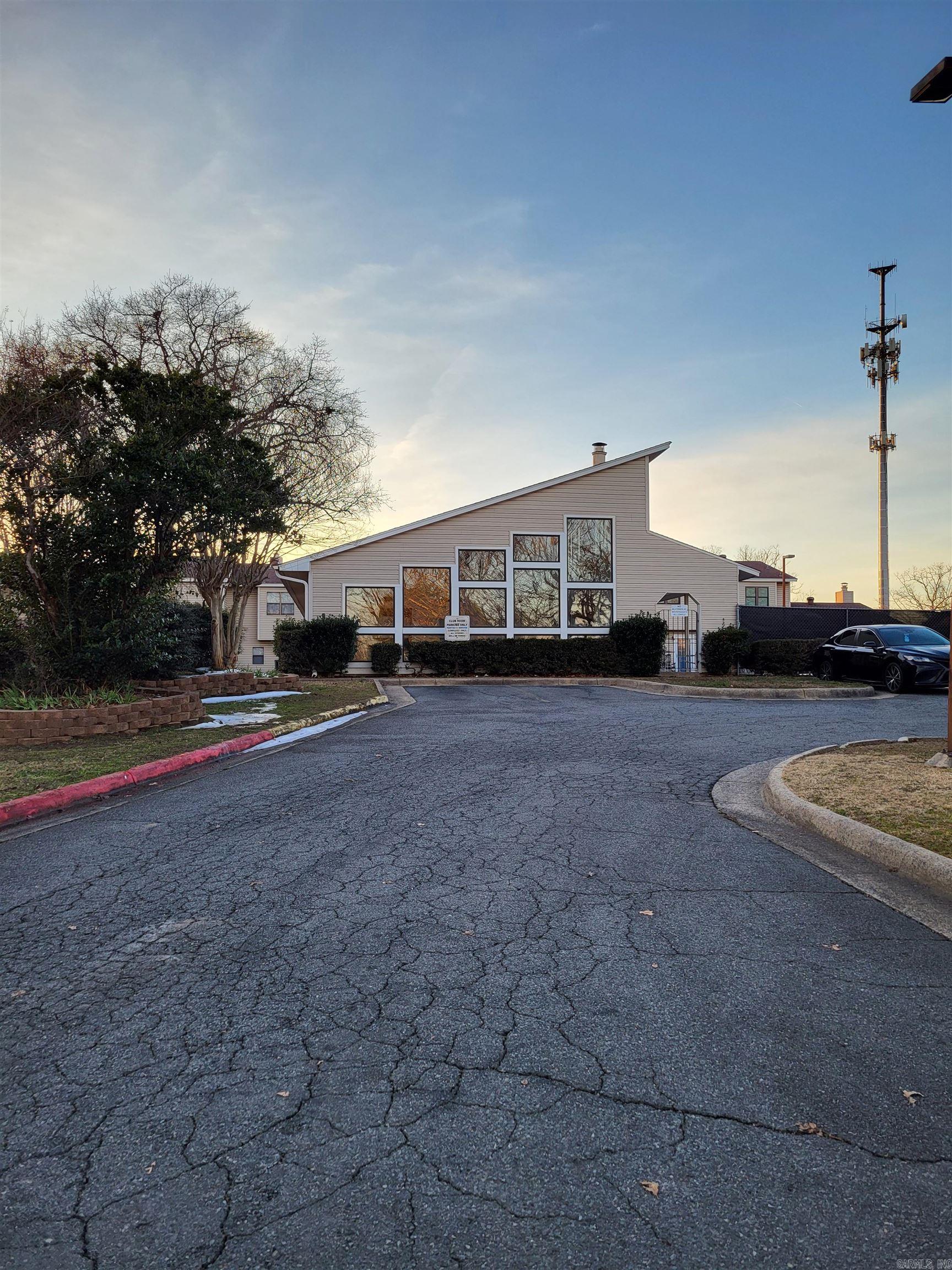 TREEHILL PARK - Residential