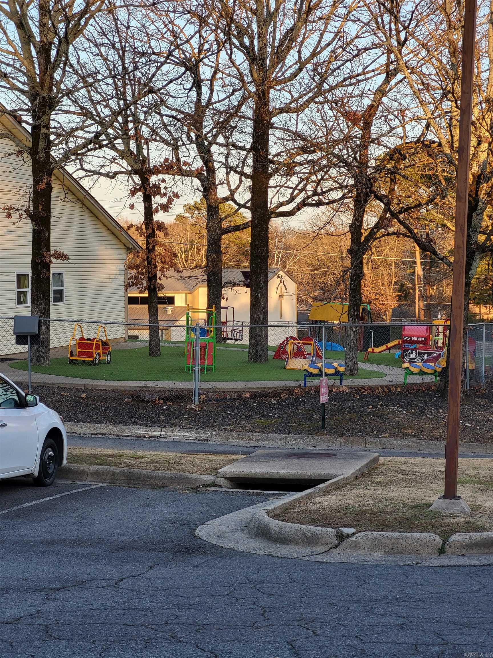 TREEHILL PARK - Residential