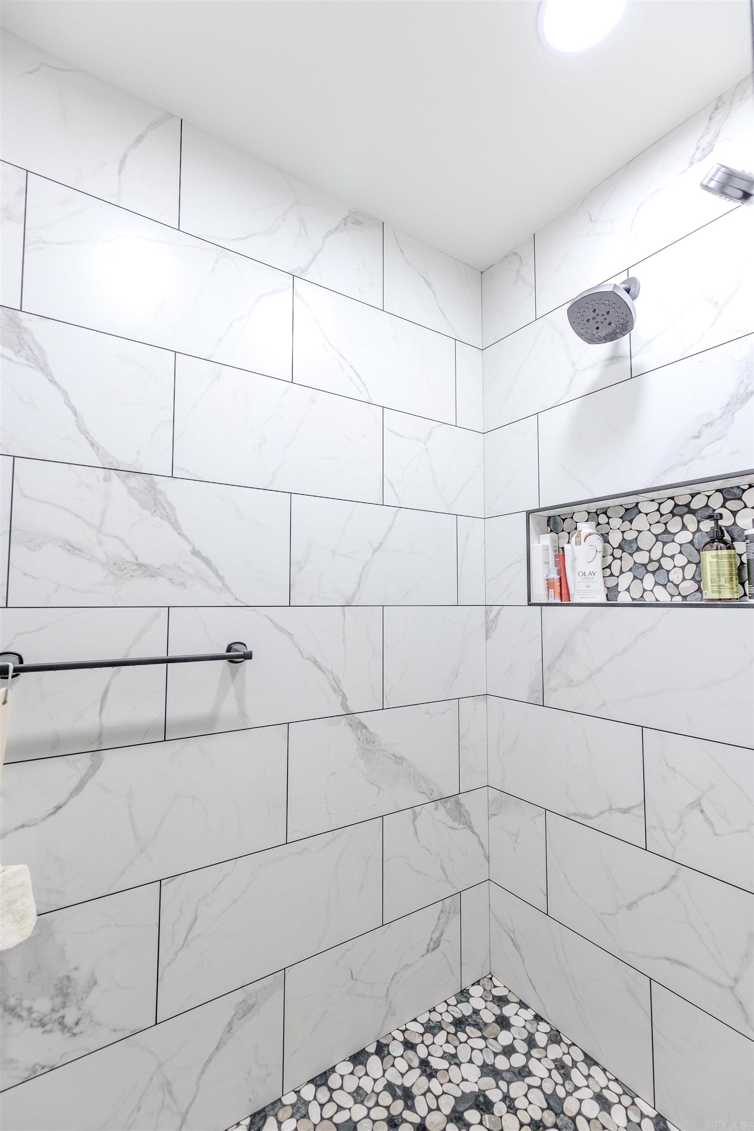 TOMS COVE - Residential