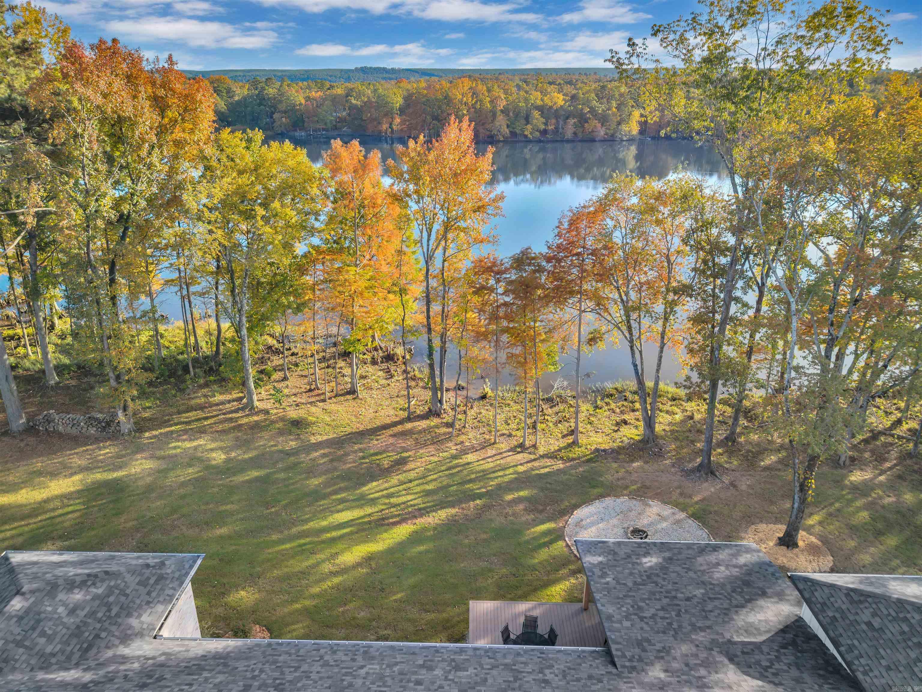 TOMS COVE - Residential