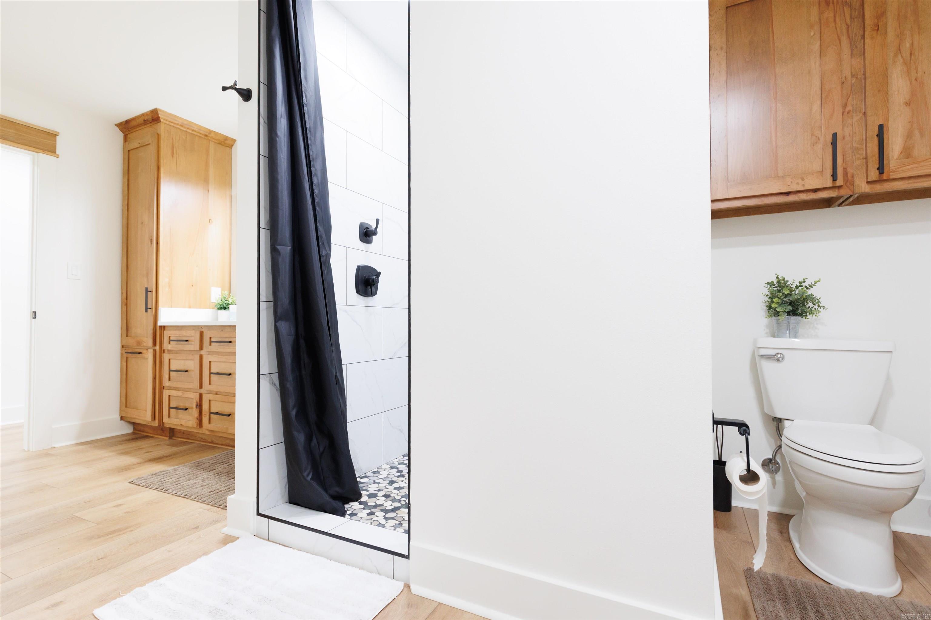 TOMS COVE - Residential