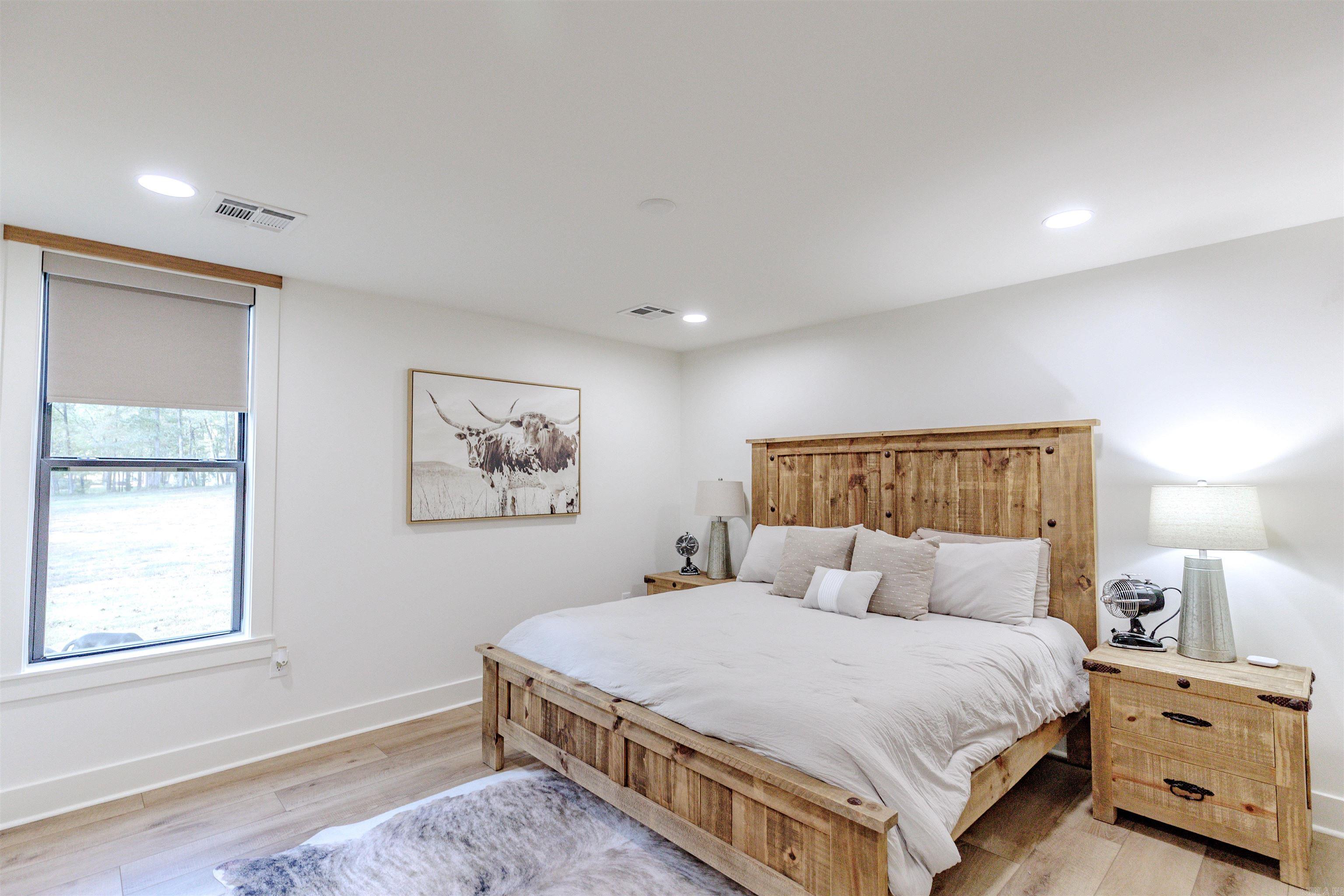 TOMS COVE - Residential