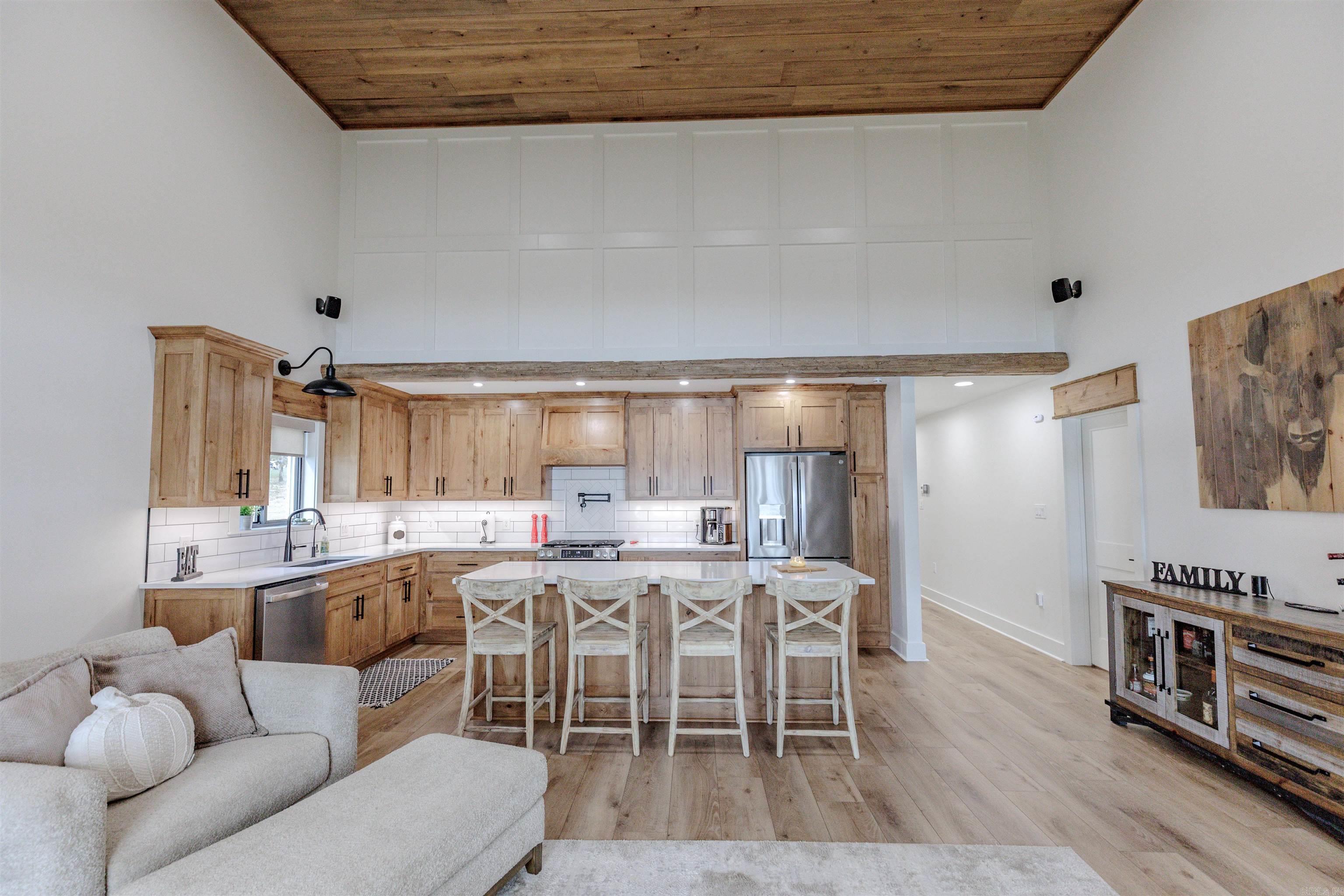 TOMS COVE - Residential