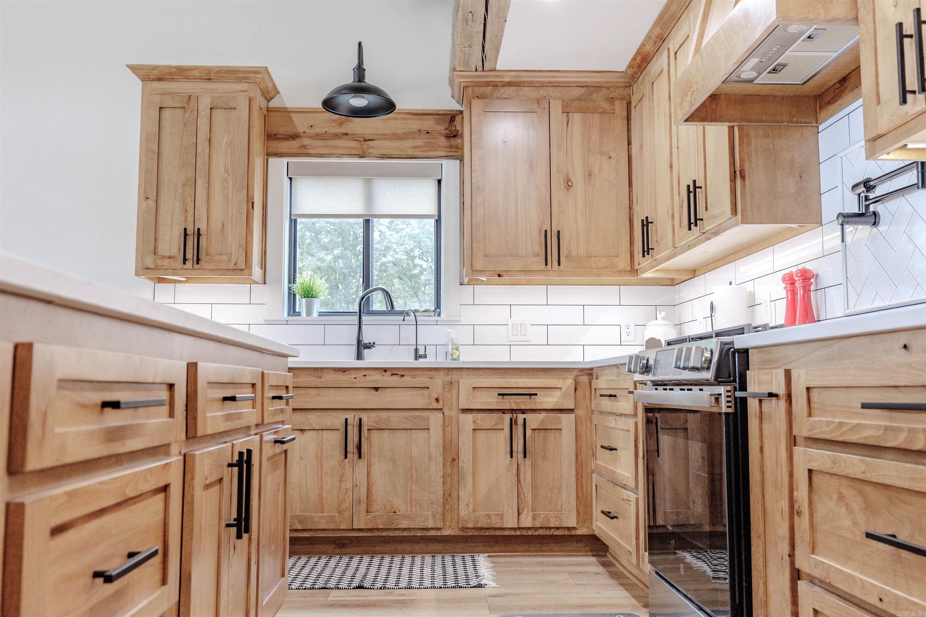 TOMS COVE - Residential