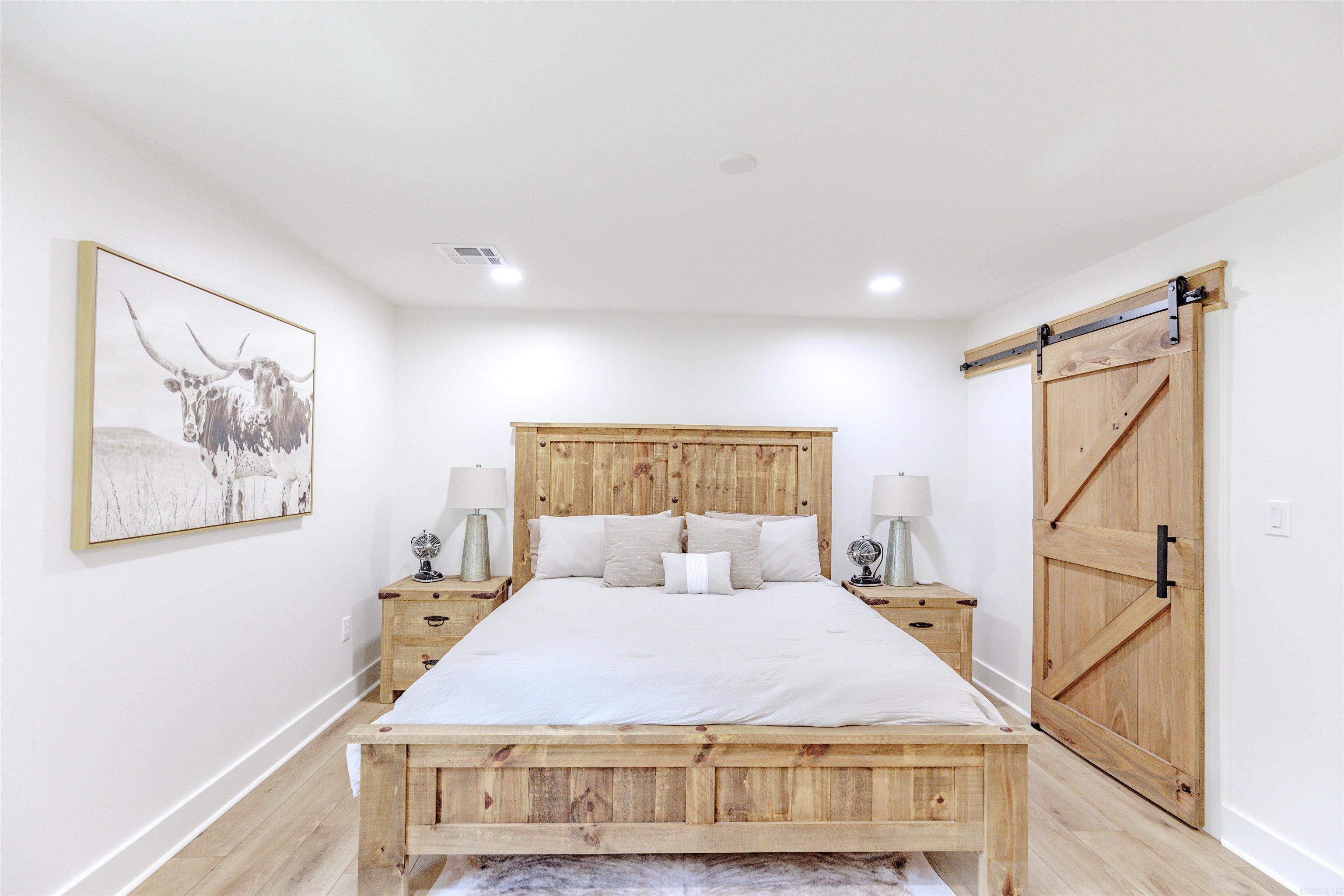 TOMS COVE - Residential