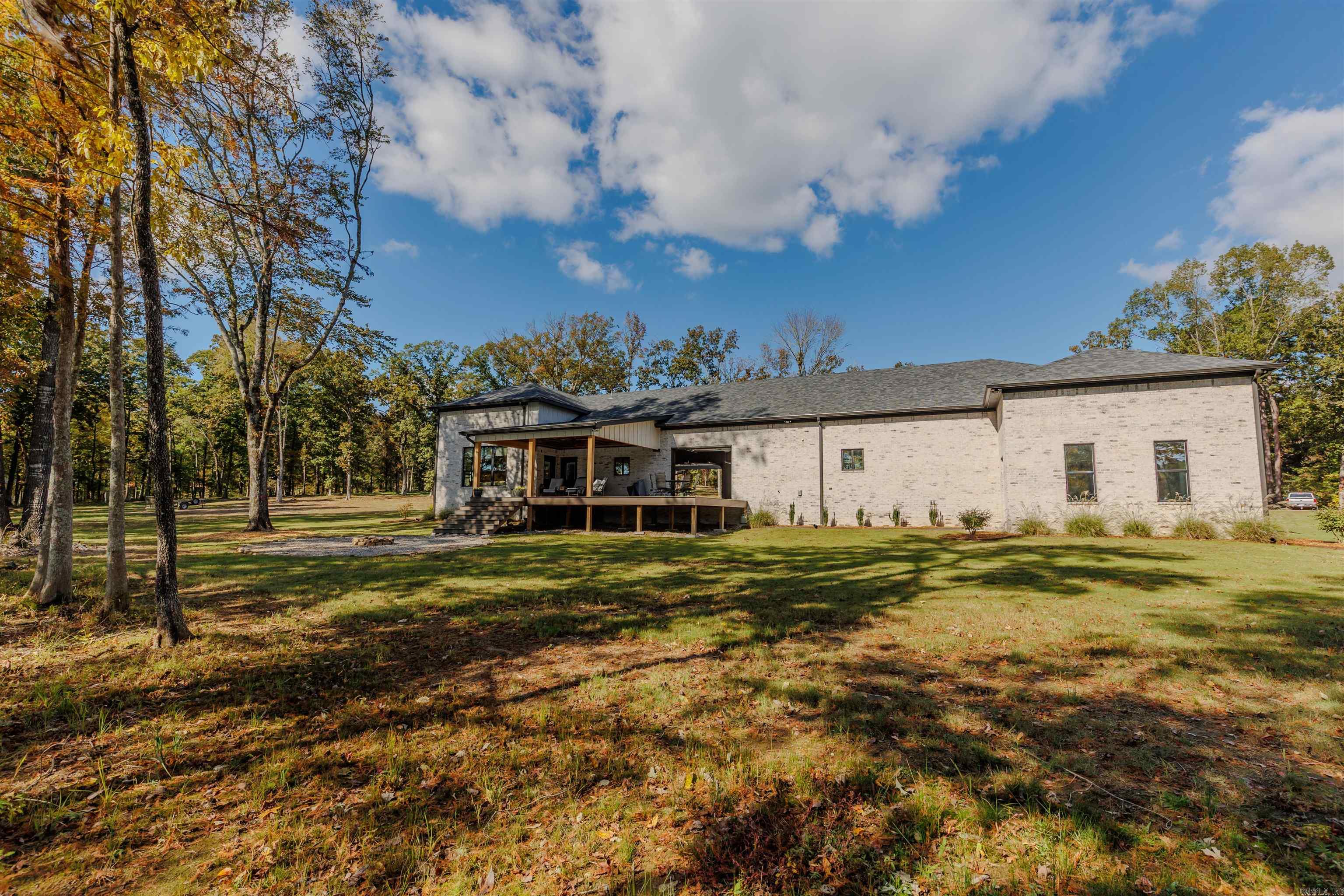 TOMS COVE - Residential