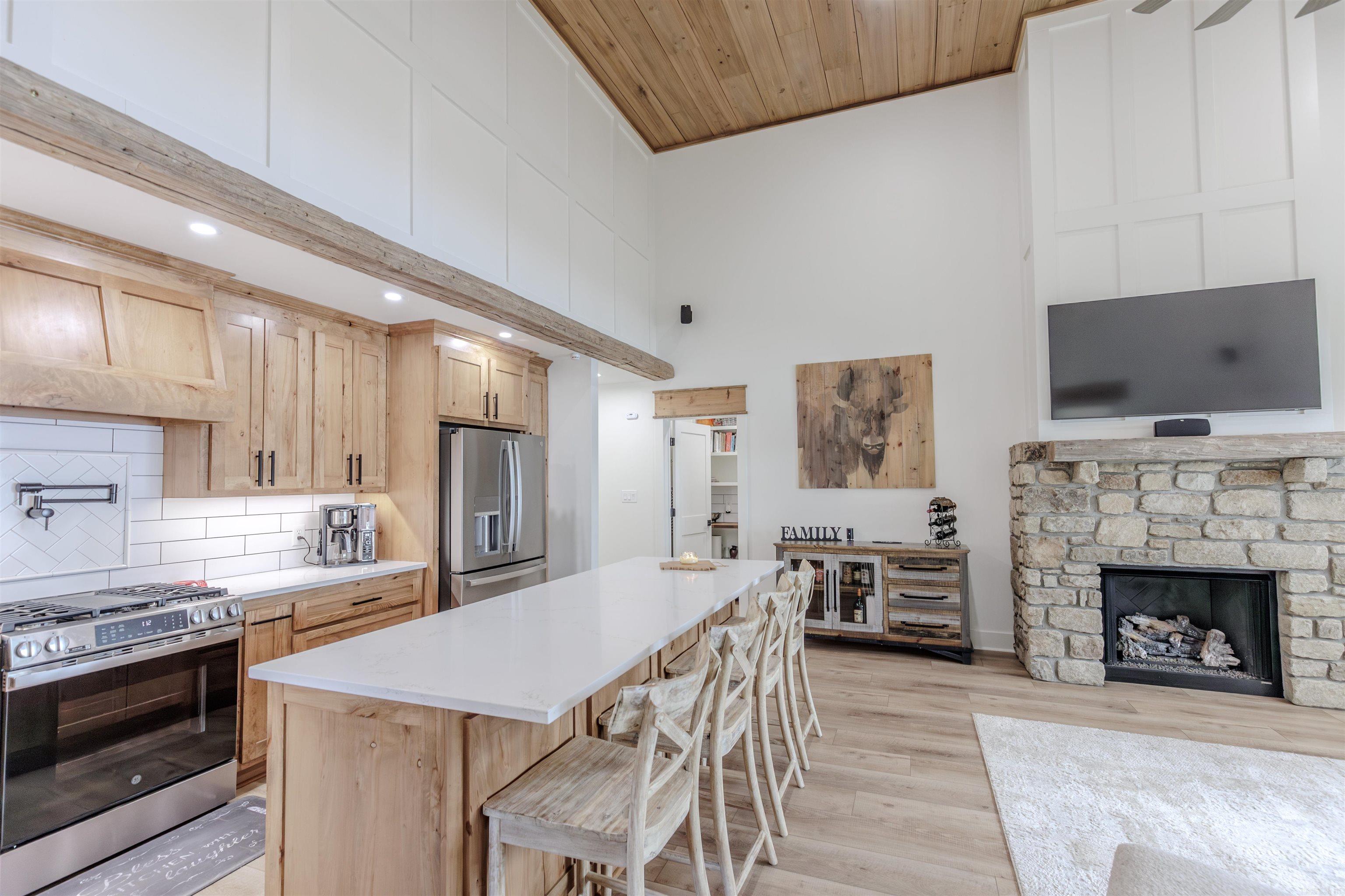 TOMS COVE - Residential