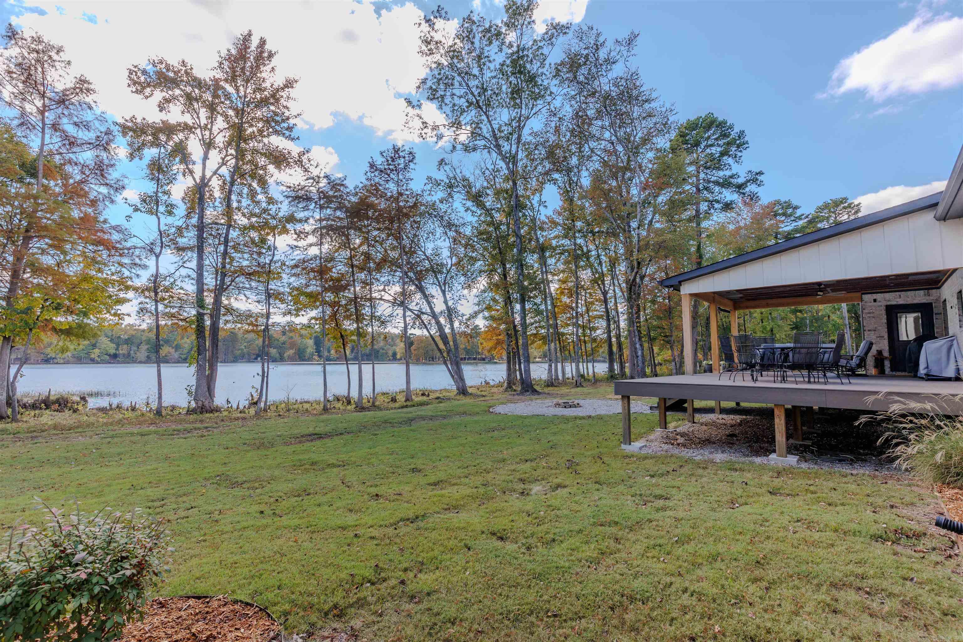 TOMS COVE - Residential