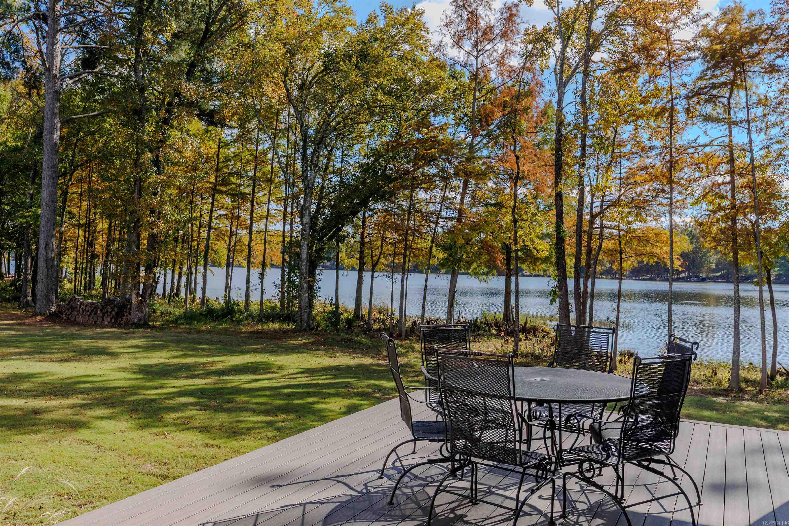 TOMS COVE - Residential