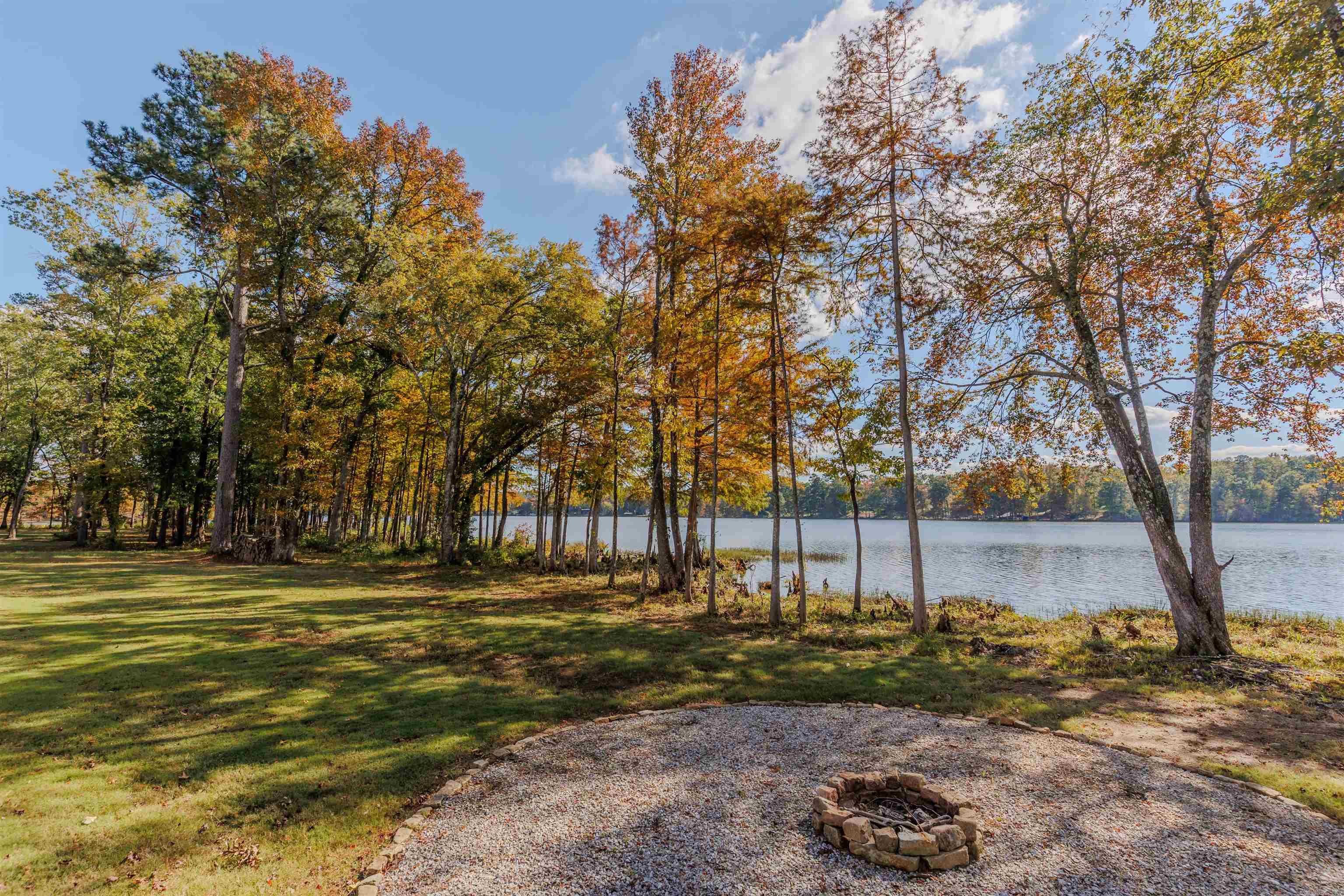 TOMS COVE - Residential