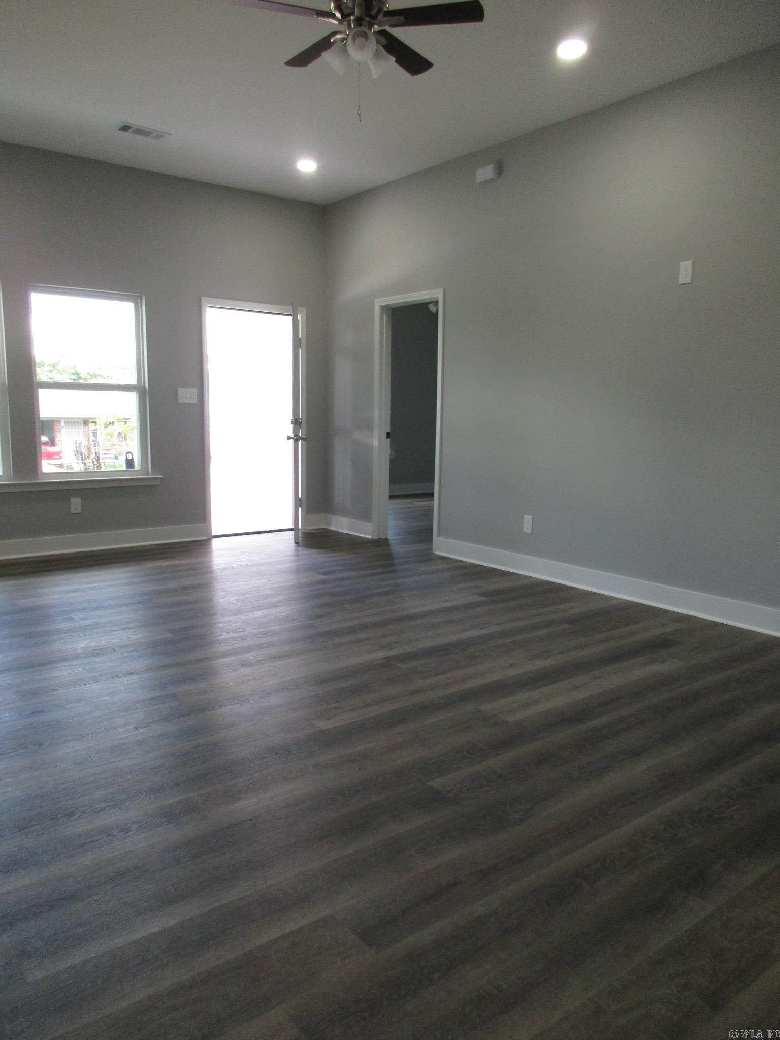 PARK TERRACE - Residential