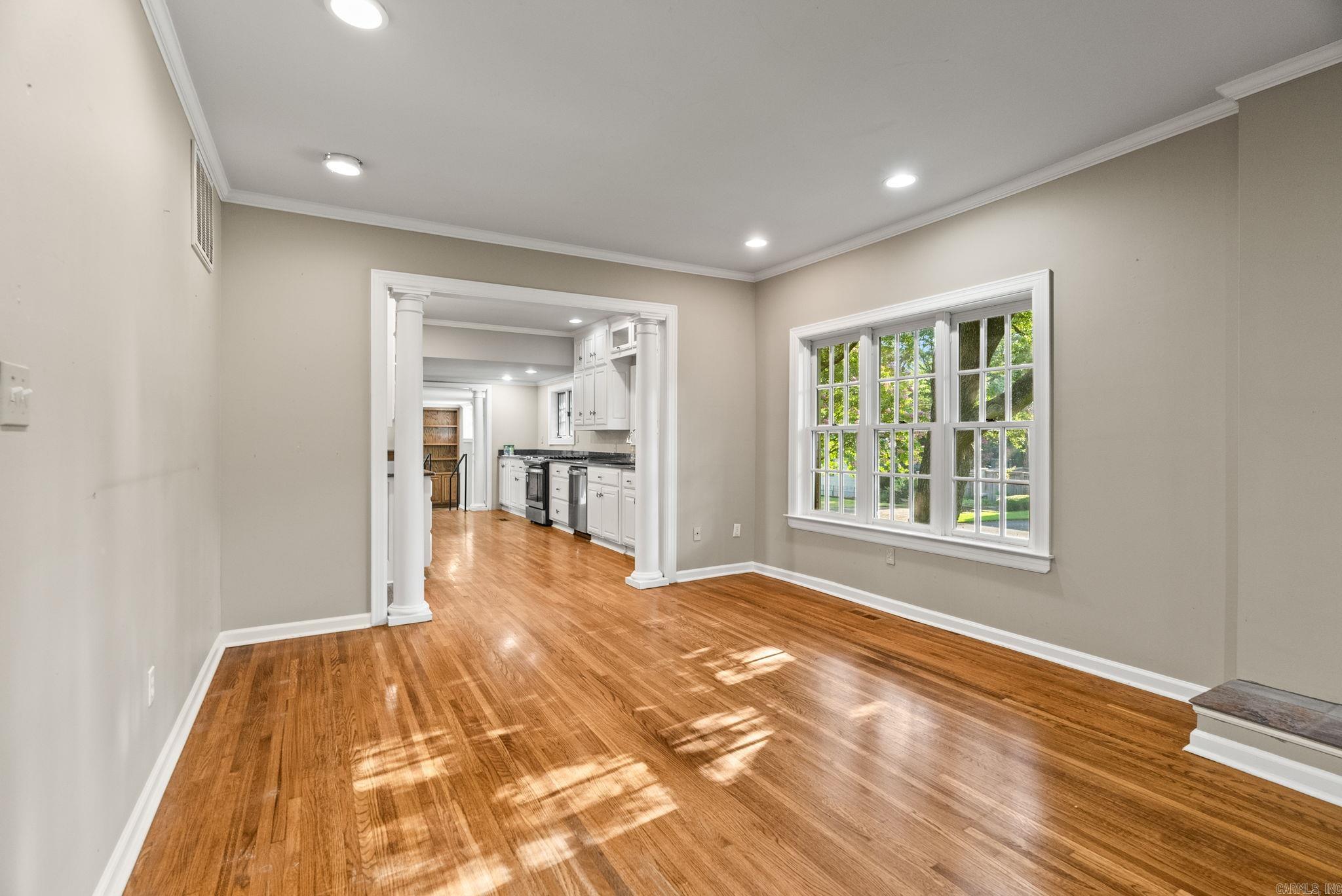 NEWTONS - Residential