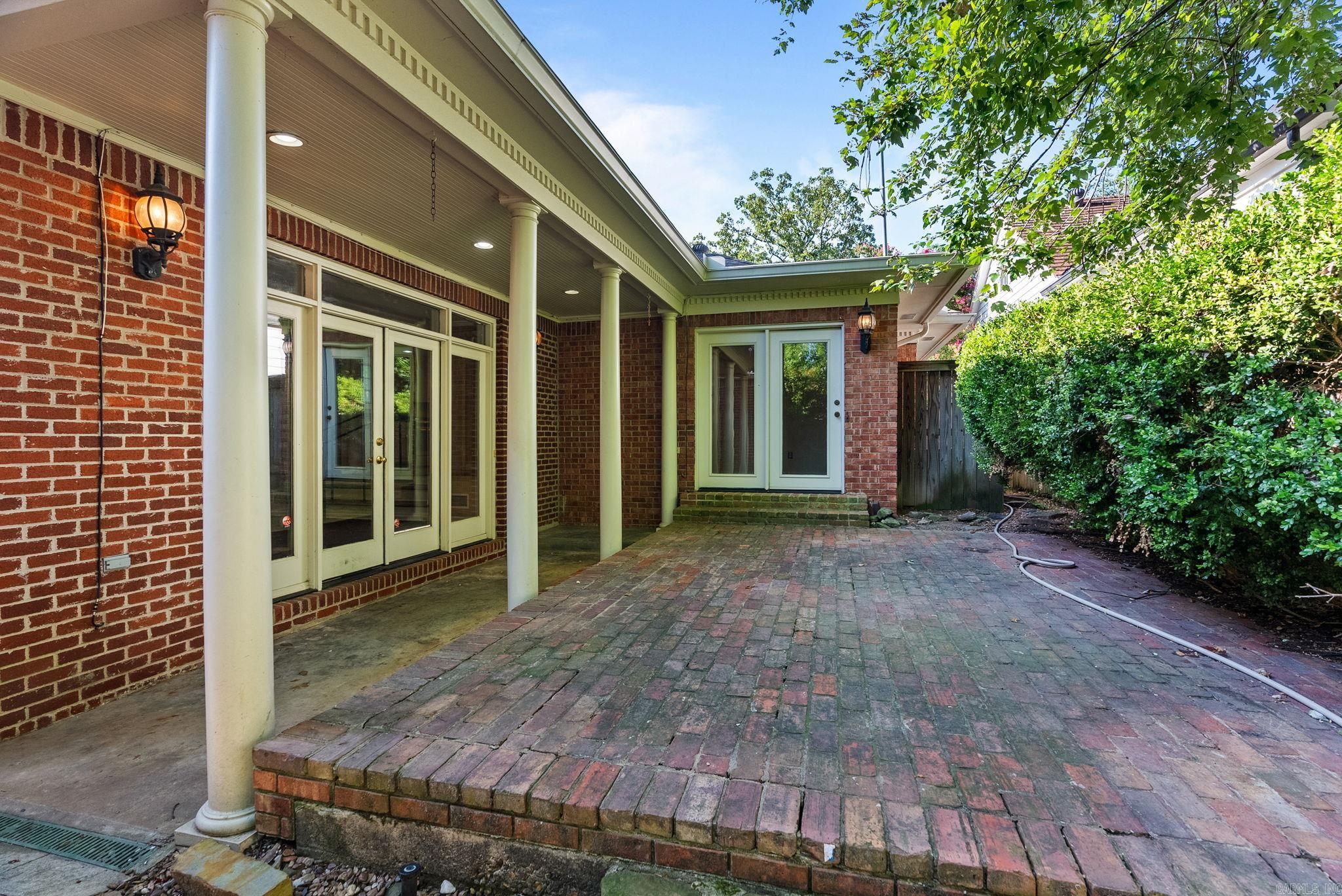 NEWTONS - Residential