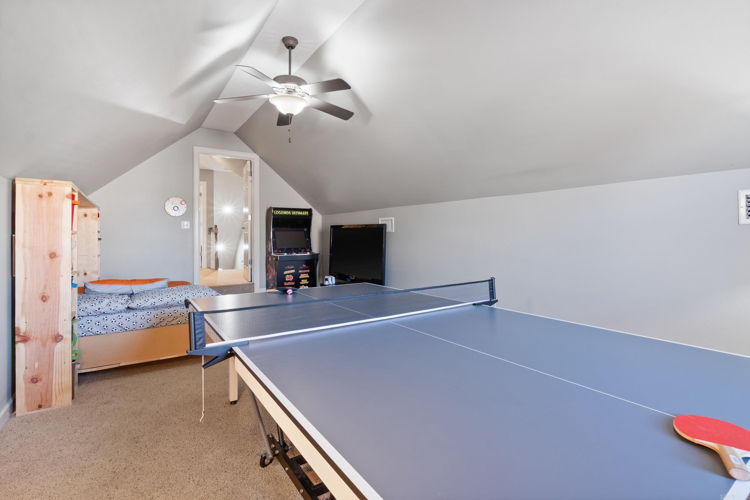 SOUTH WIND - Residential