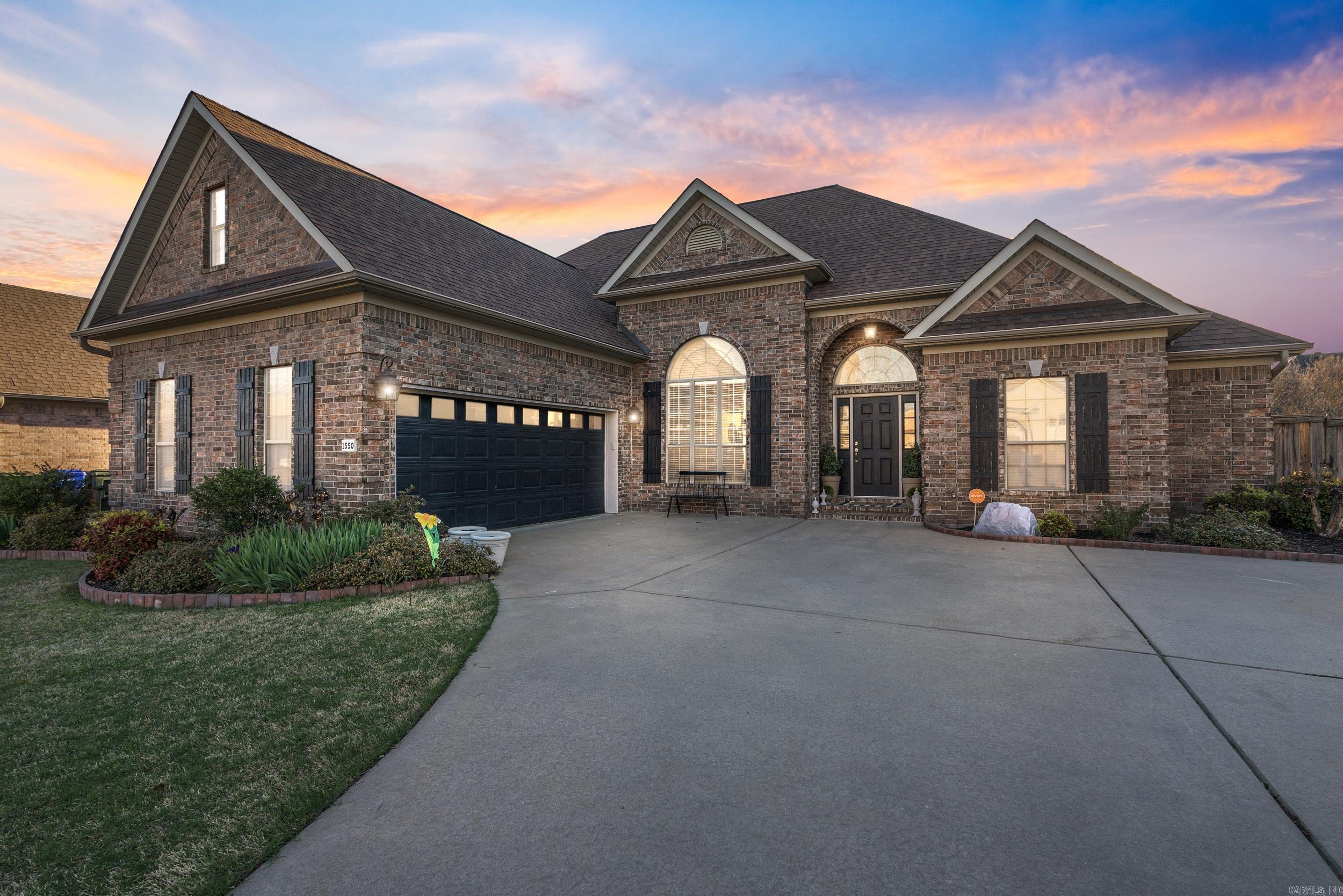 SOUTH WIND - Residential