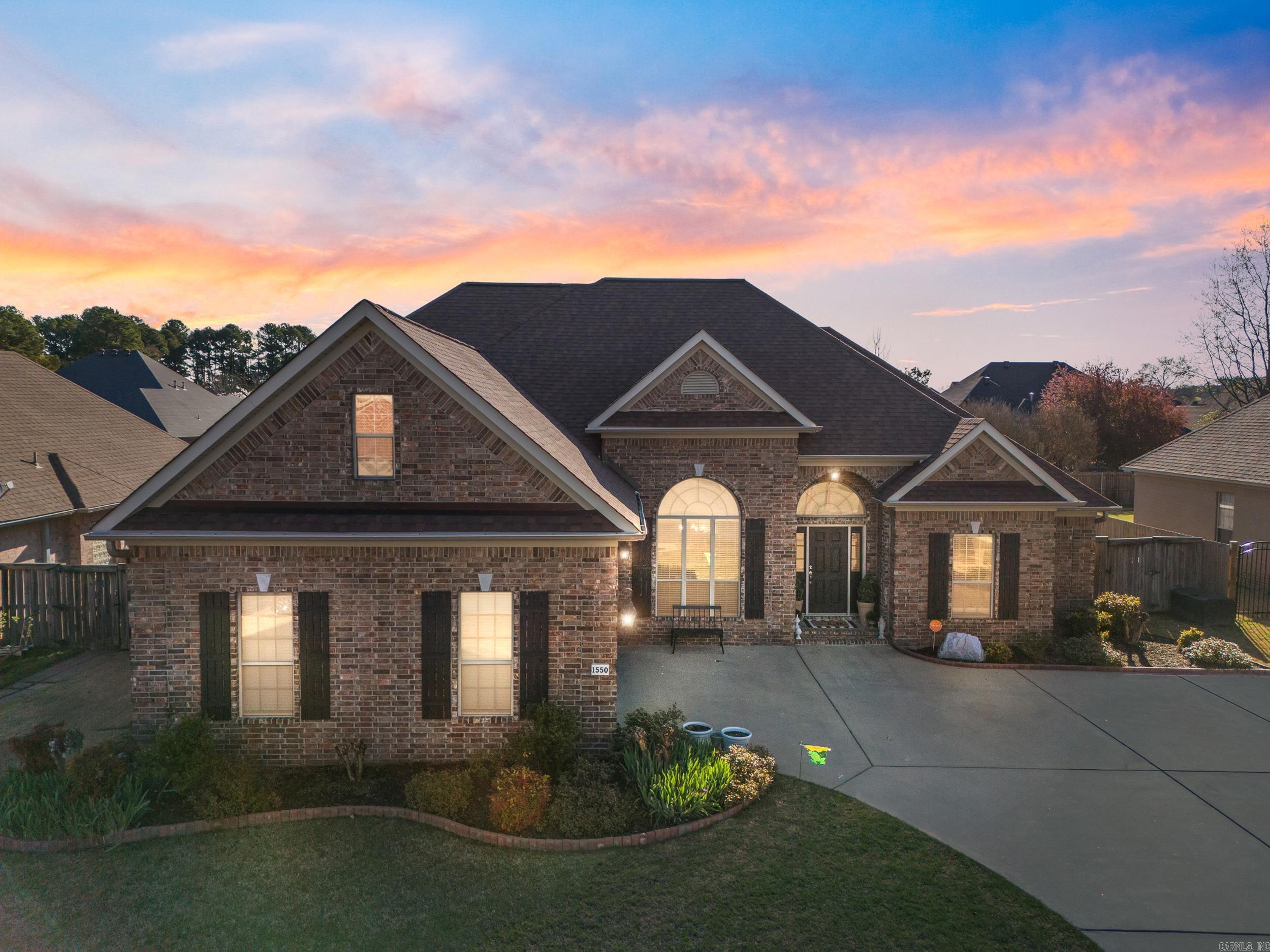 SOUTH WIND - Residential