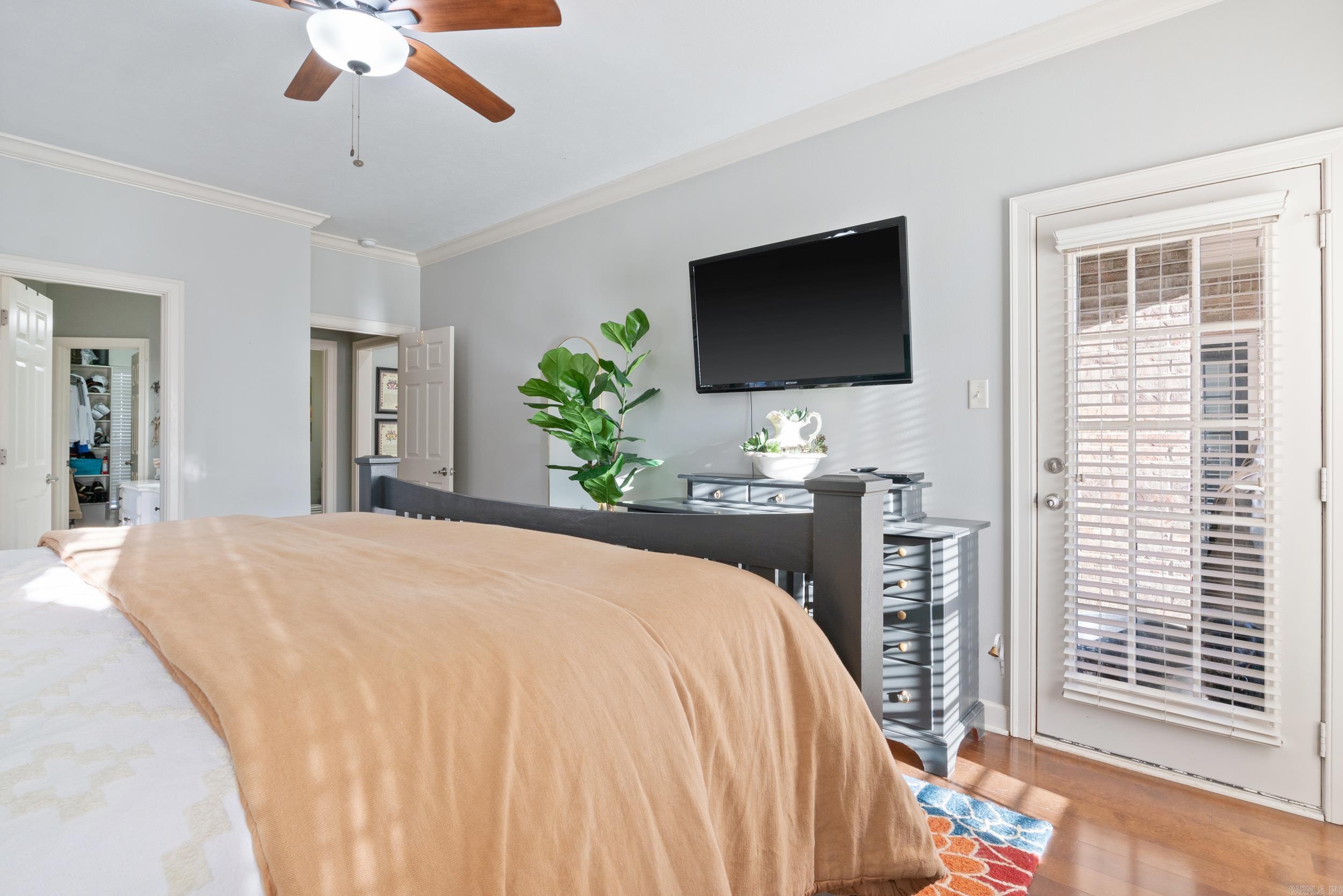 SOUTH WIND - Residential