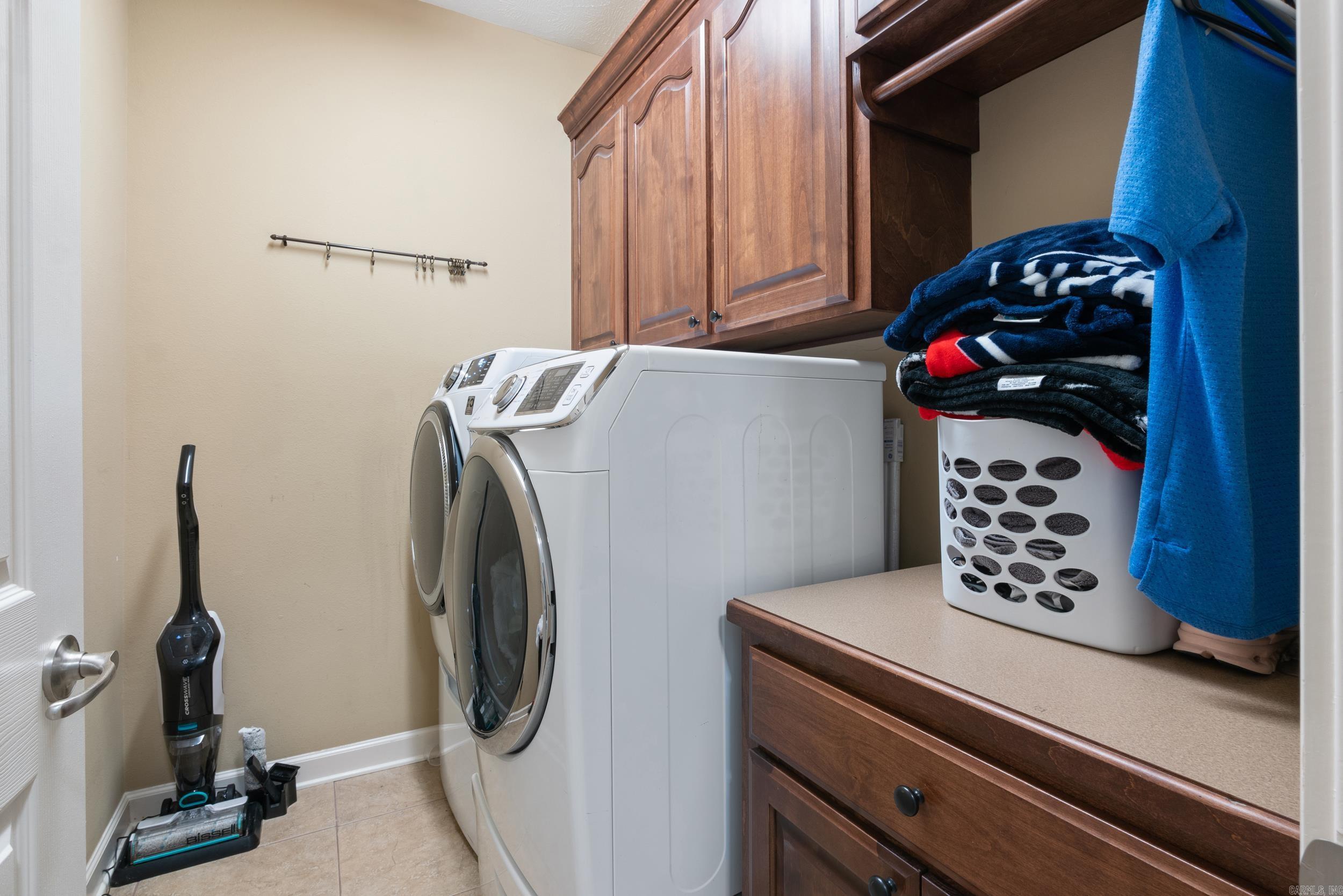 SOUTH WIND - Residential