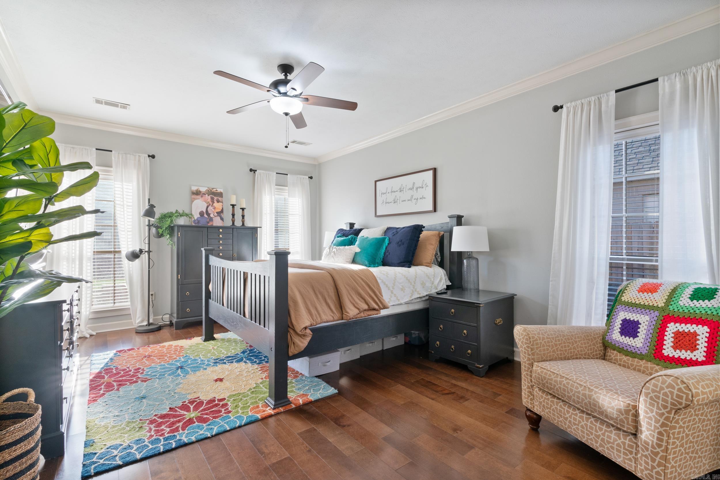 SOUTH WIND - Residential