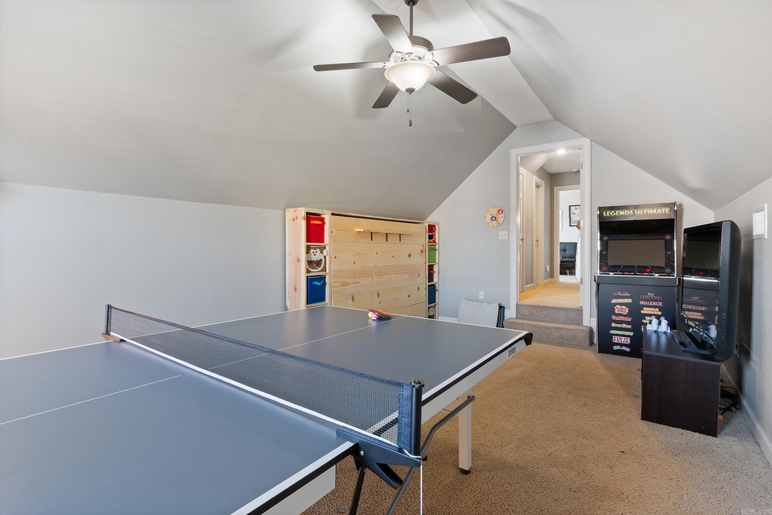 SOUTH WIND - Residential