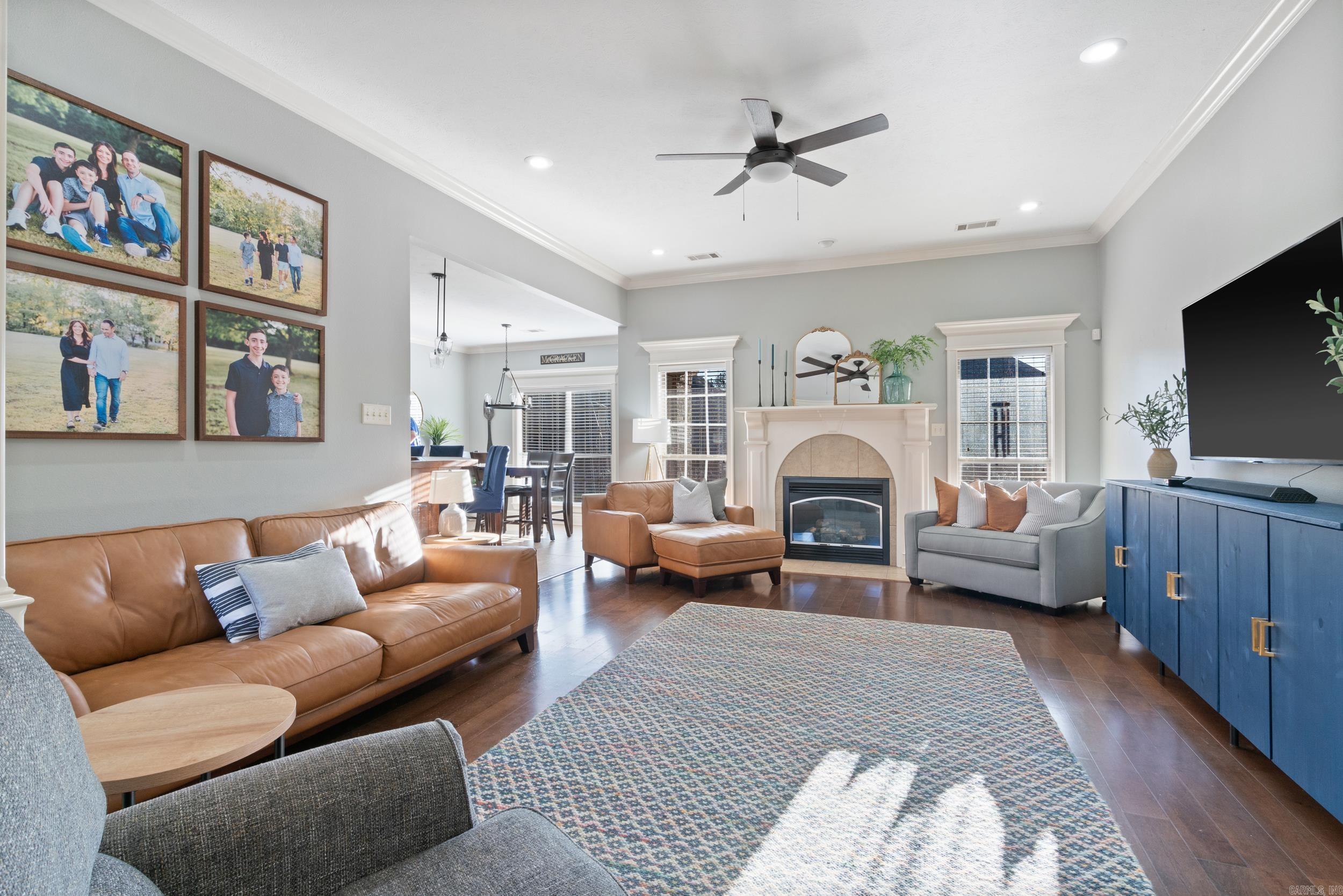 SOUTH WIND - Residential