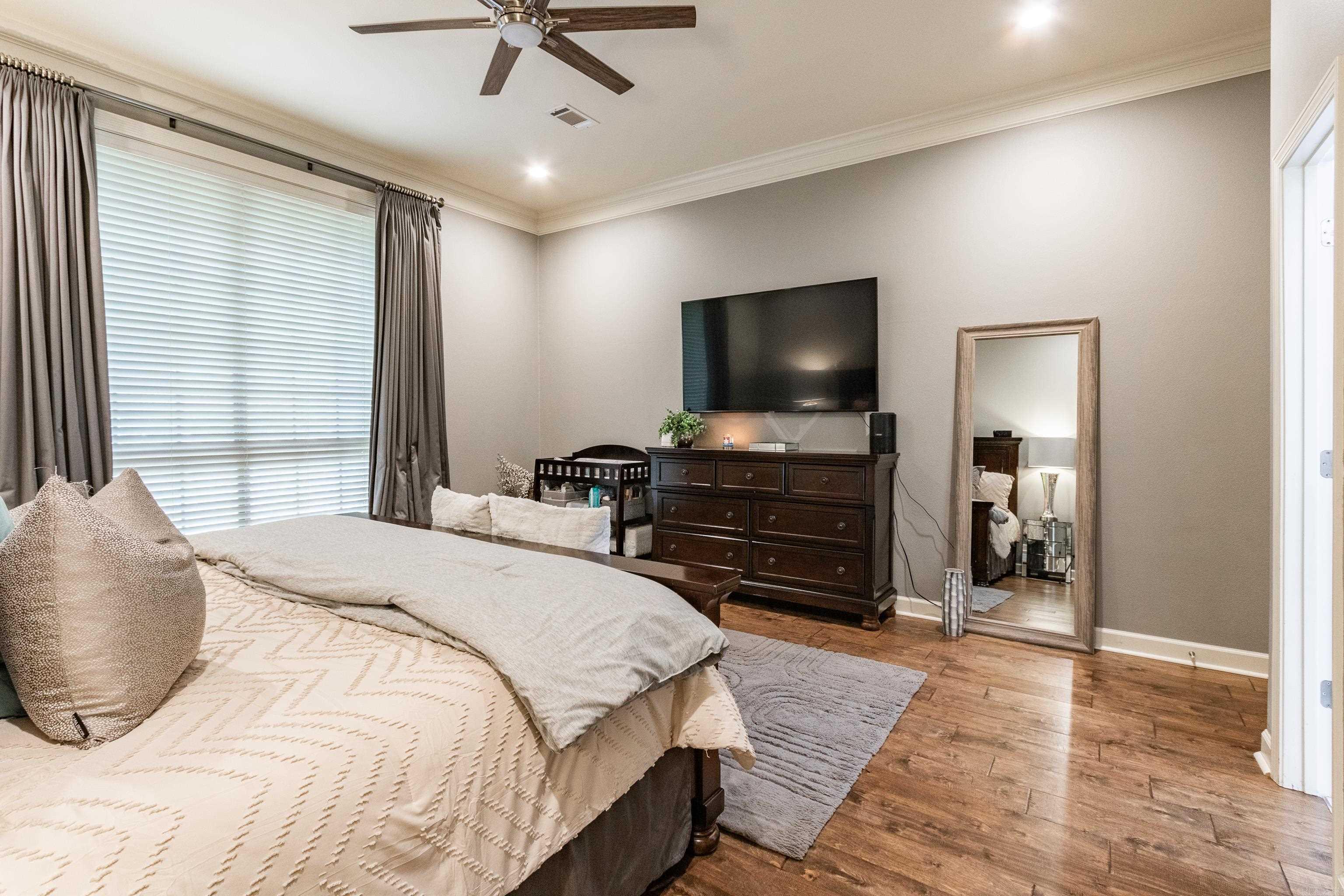 WOODLANDS EDGE - Residential