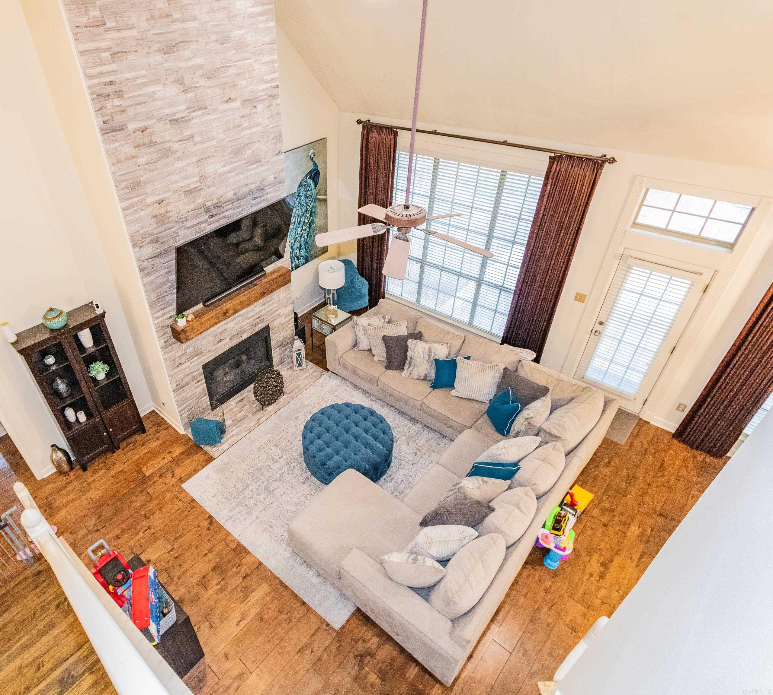WOODLANDS EDGE - Residential