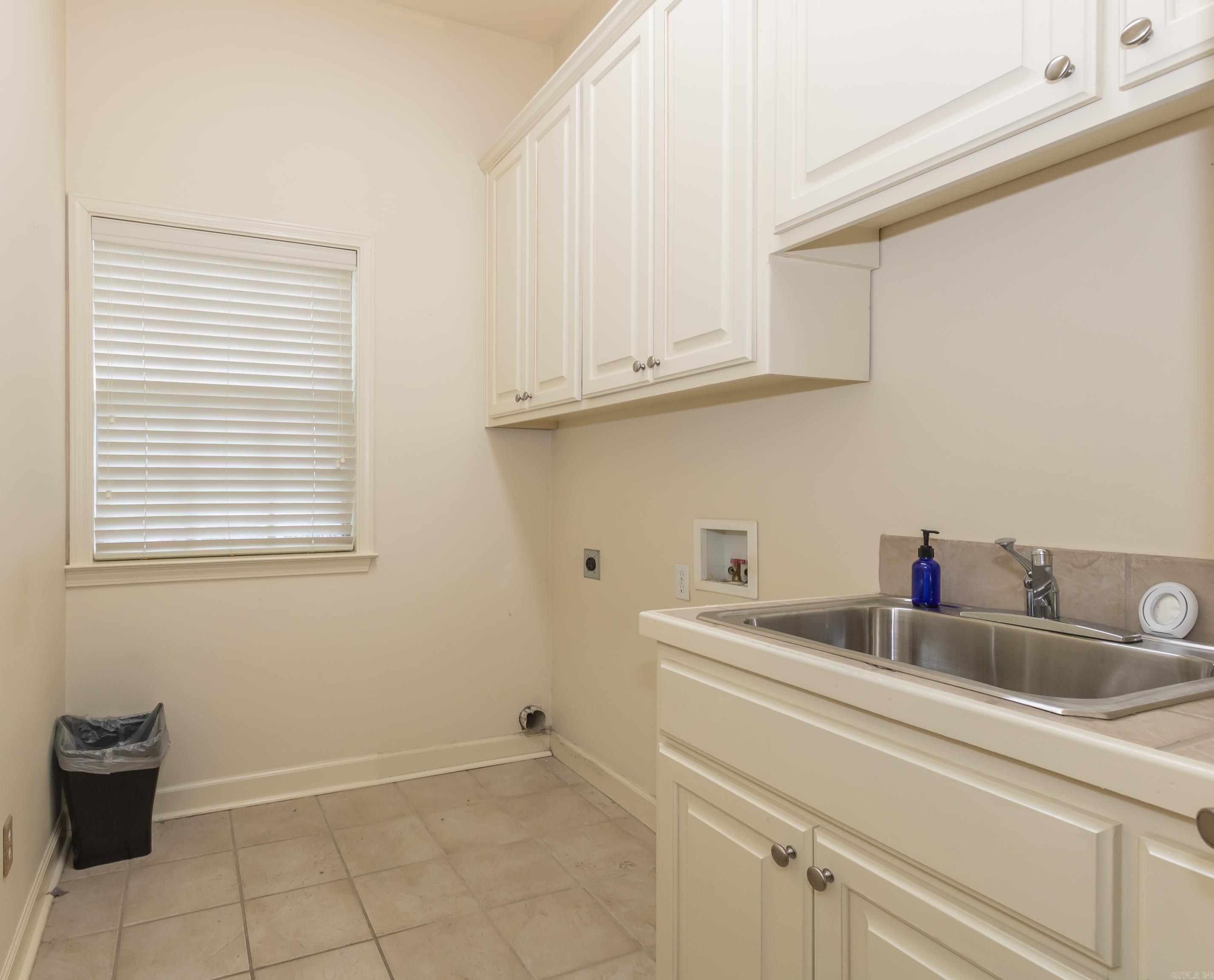 WOODLANDS EDGE - Residential
