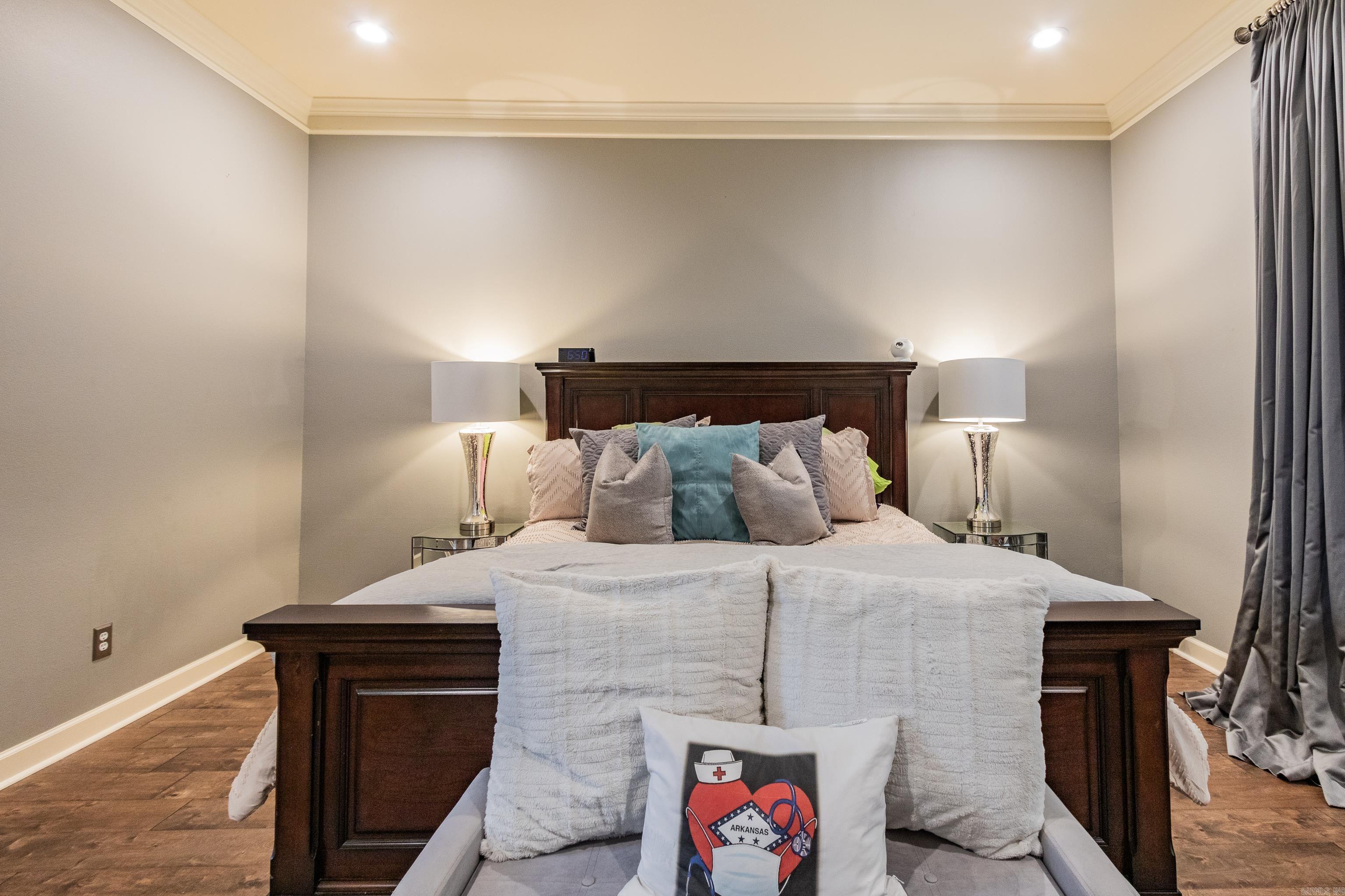 WOODLANDS EDGE - Residential