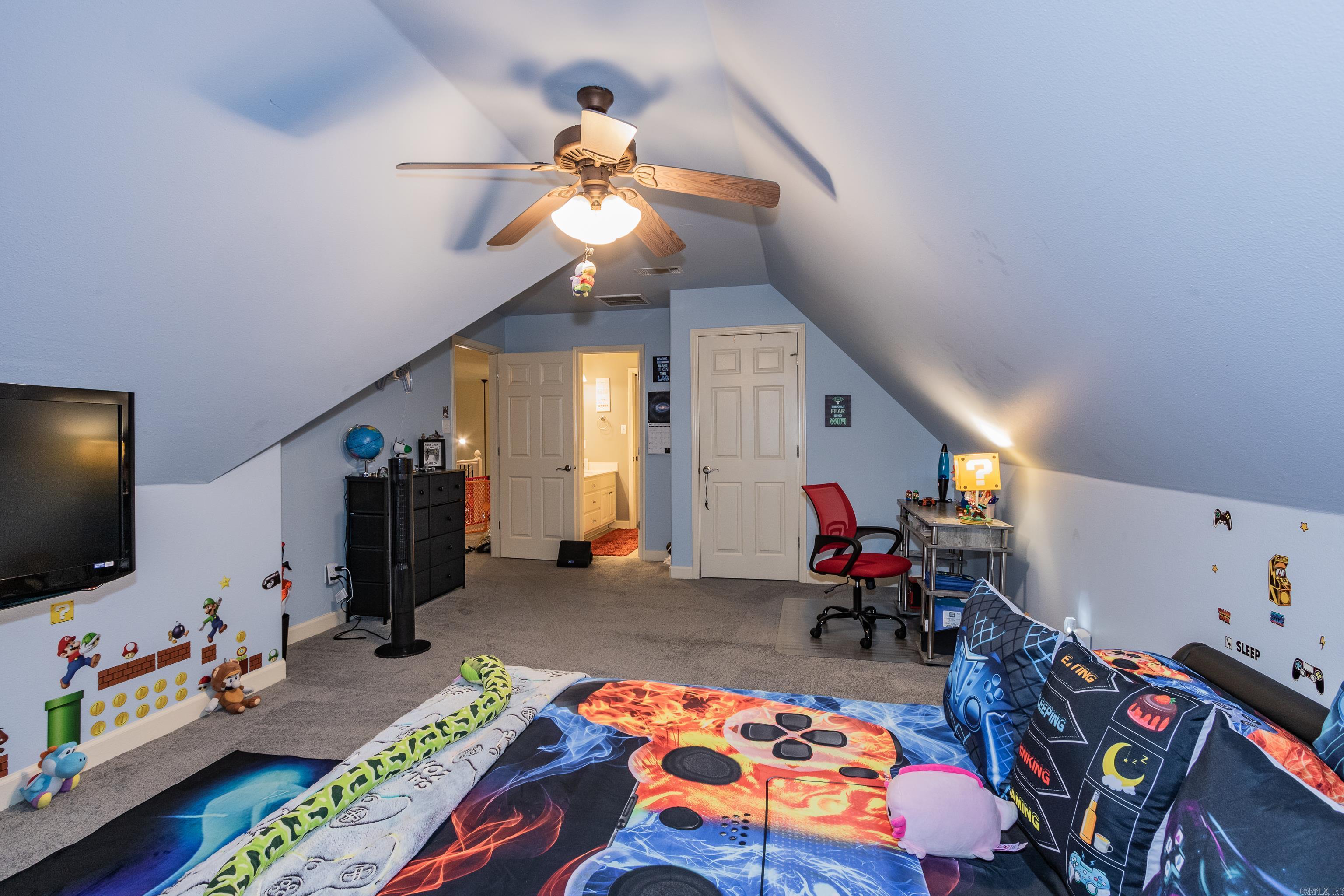 WOODLANDS EDGE - Residential