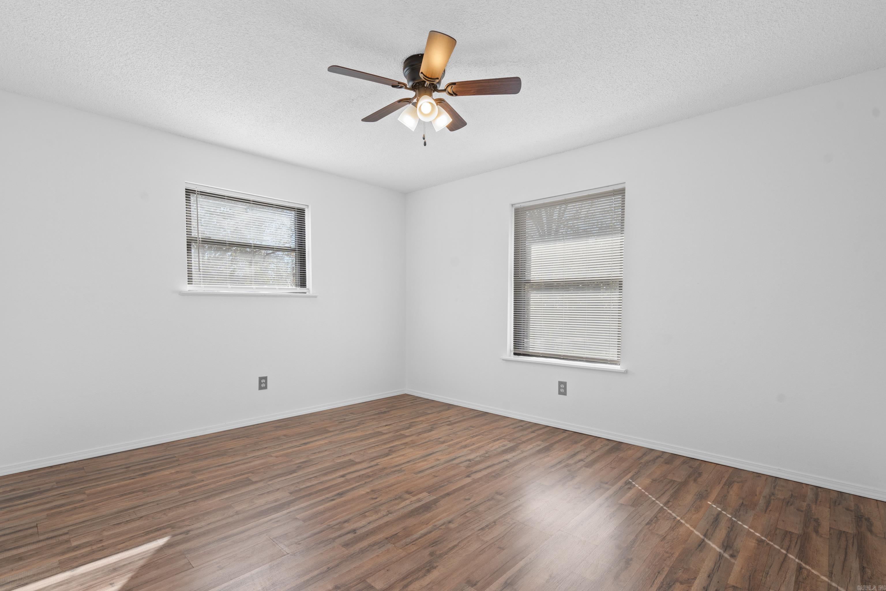 CLEVELAND SHORES - Residential