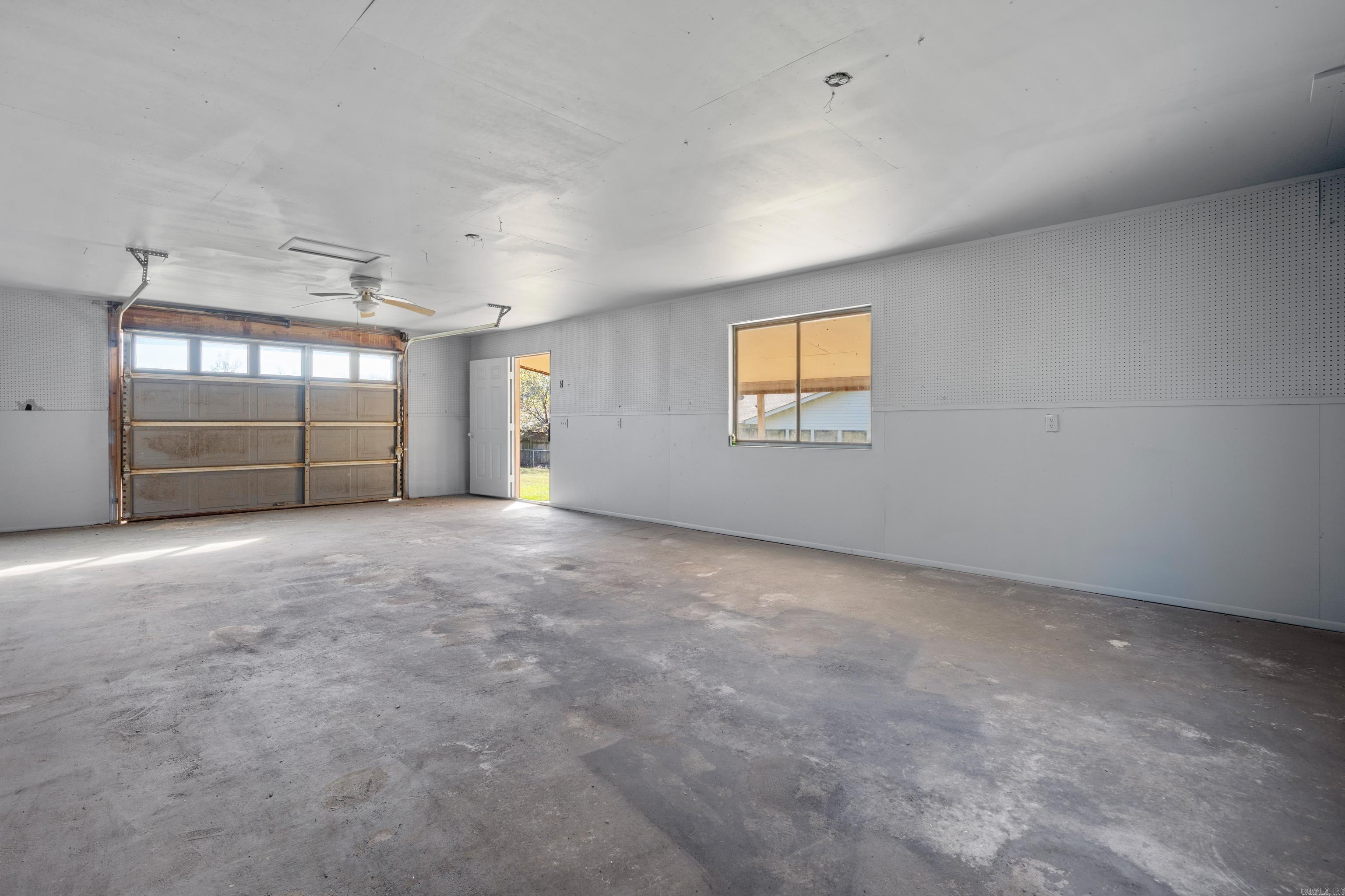 CLEVELAND SHORES - Residential