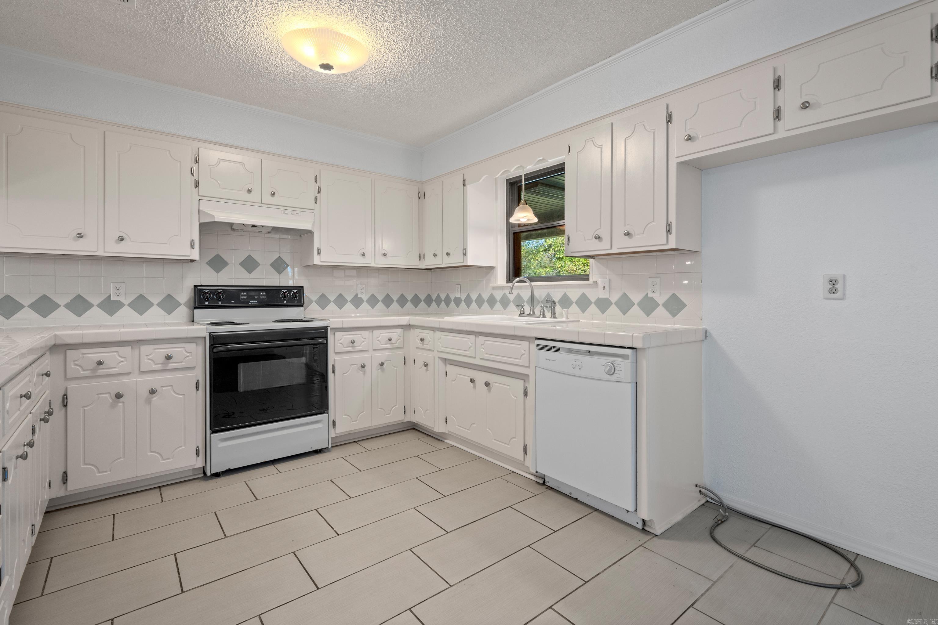 CLEVELAND SHORES - Residential