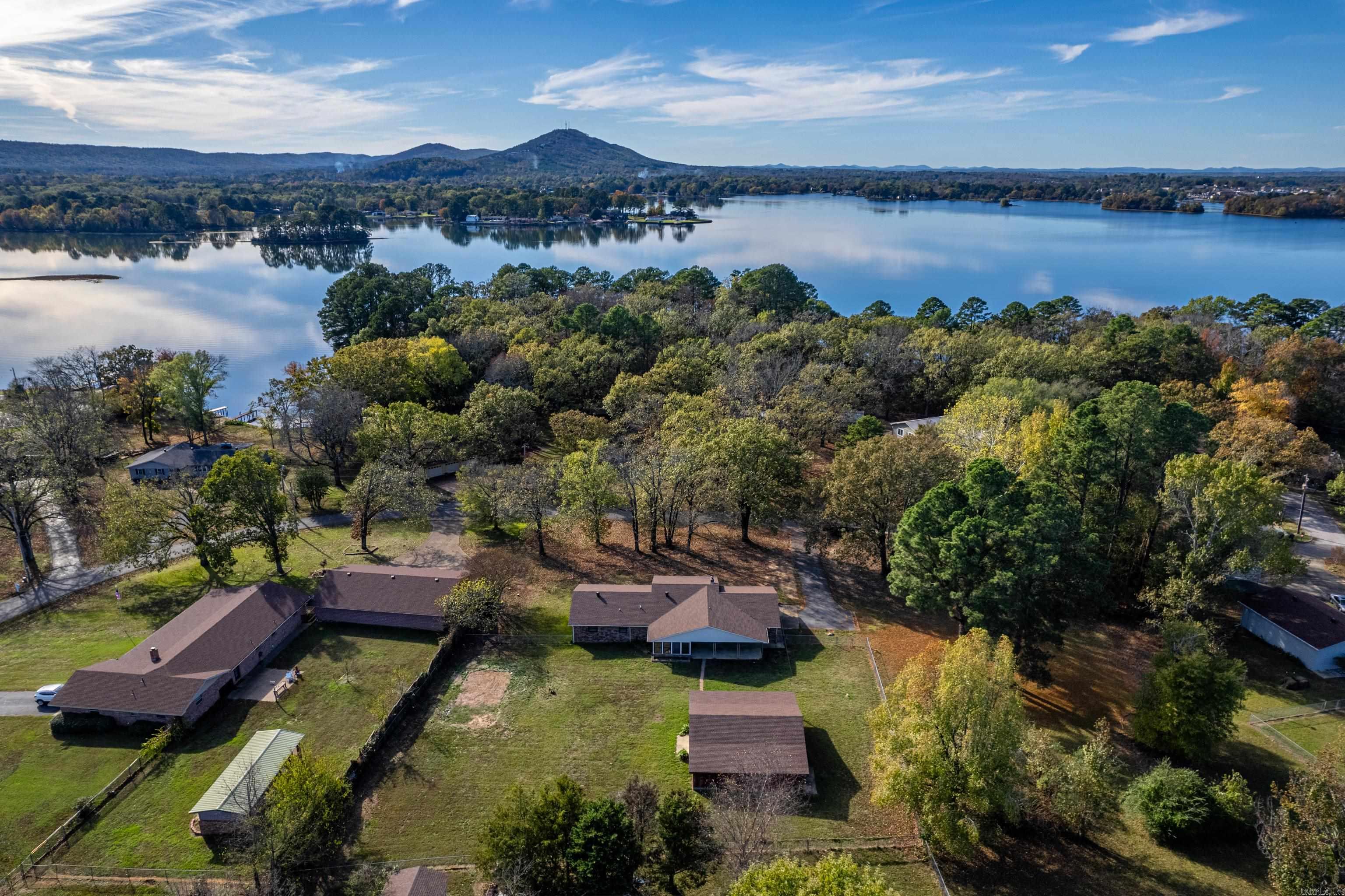 CLEVELAND SHORES - Residential