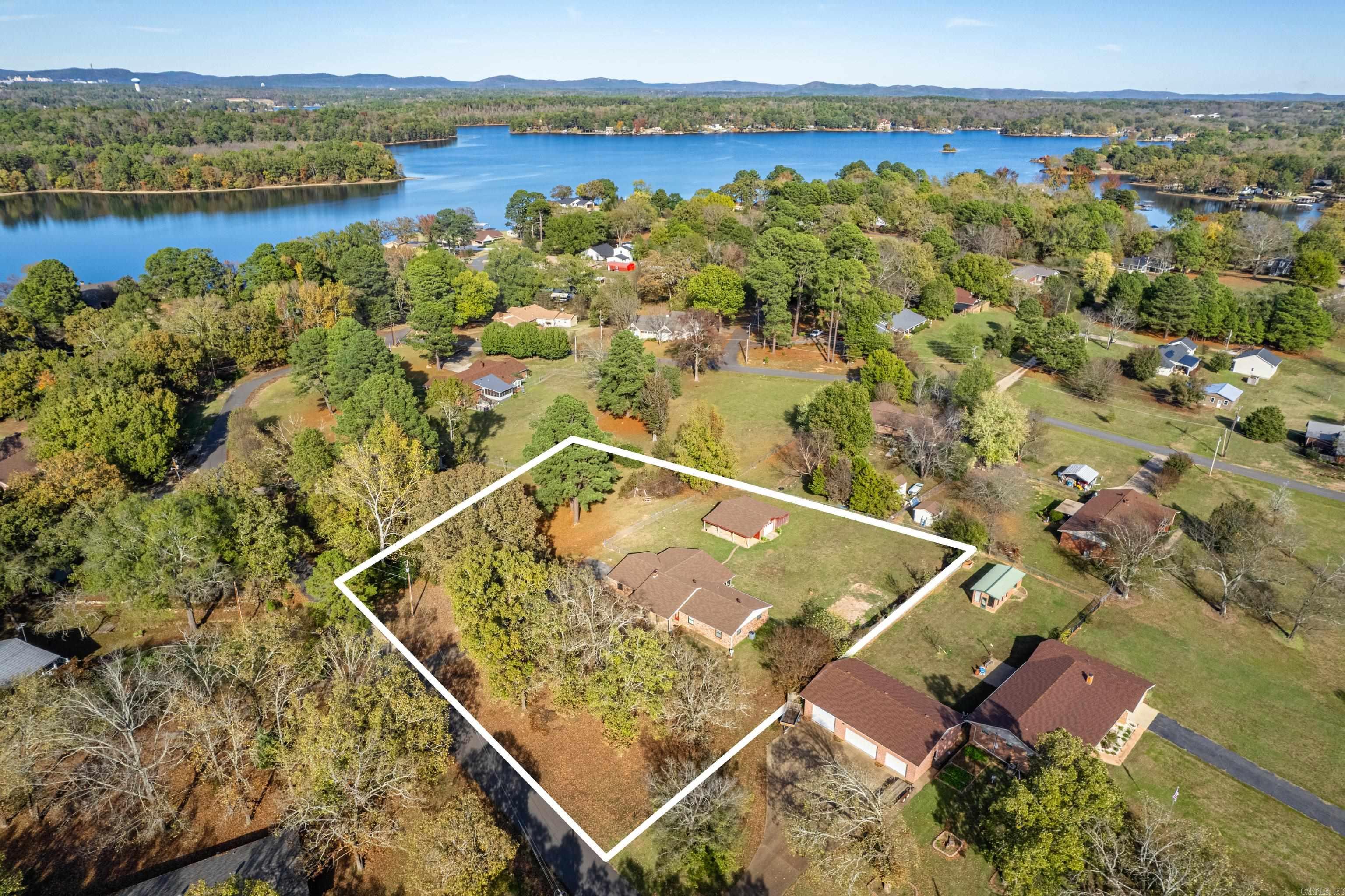 CLEVELAND SHORES - Residential