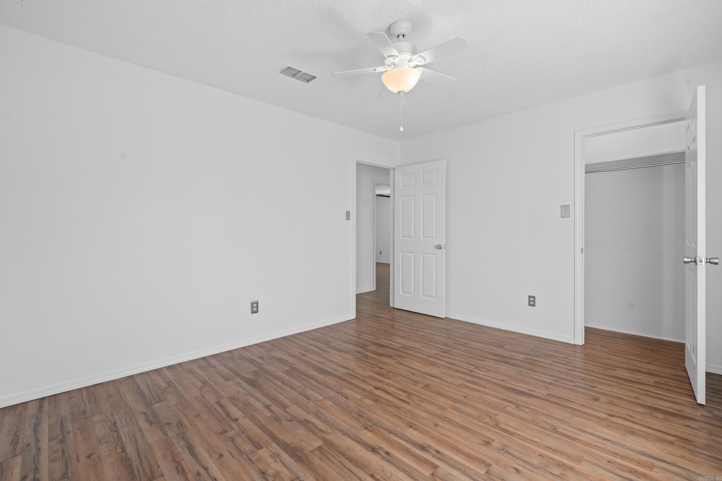 CLEVELAND SHORES - Residential